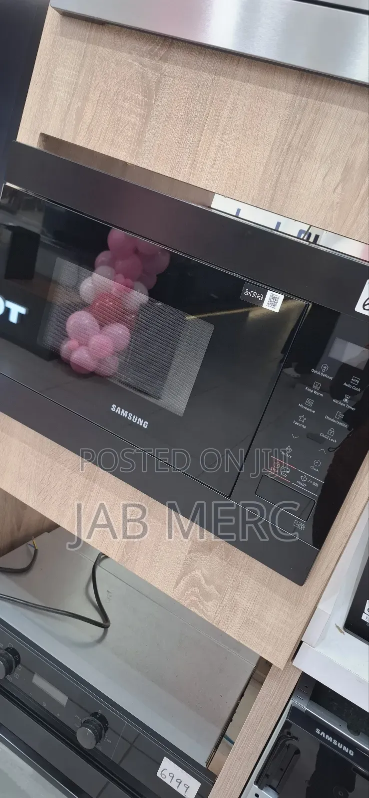 Samsung Microwave Auto Cook Built in Black Colour Enamel Coated