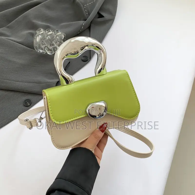 Personality Fashionable Hangbags
