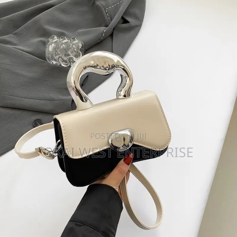 Personality Fashionable Hangbags