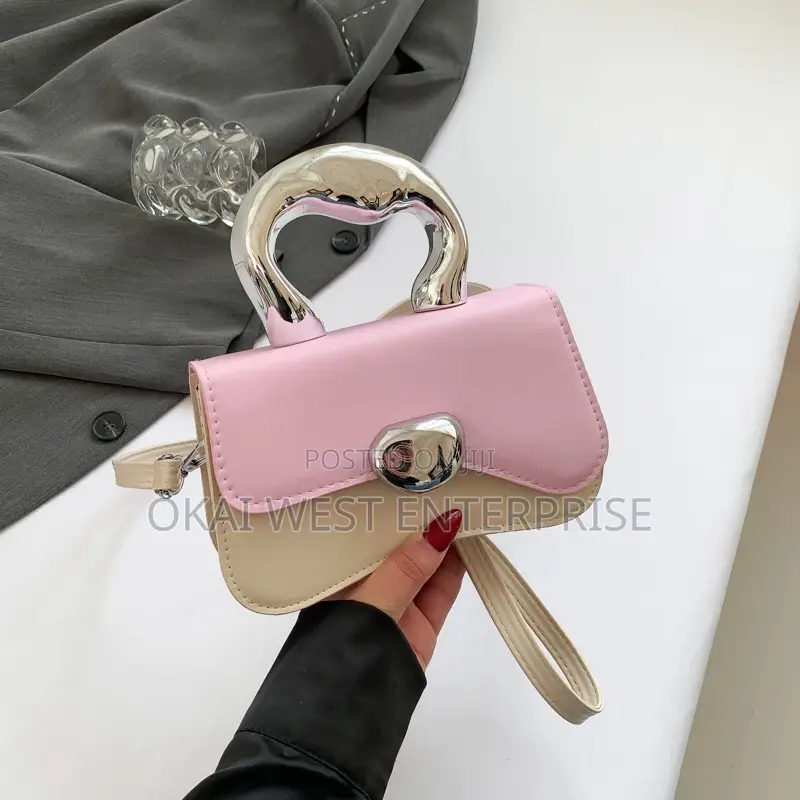 Personality Fashionable Hangbags