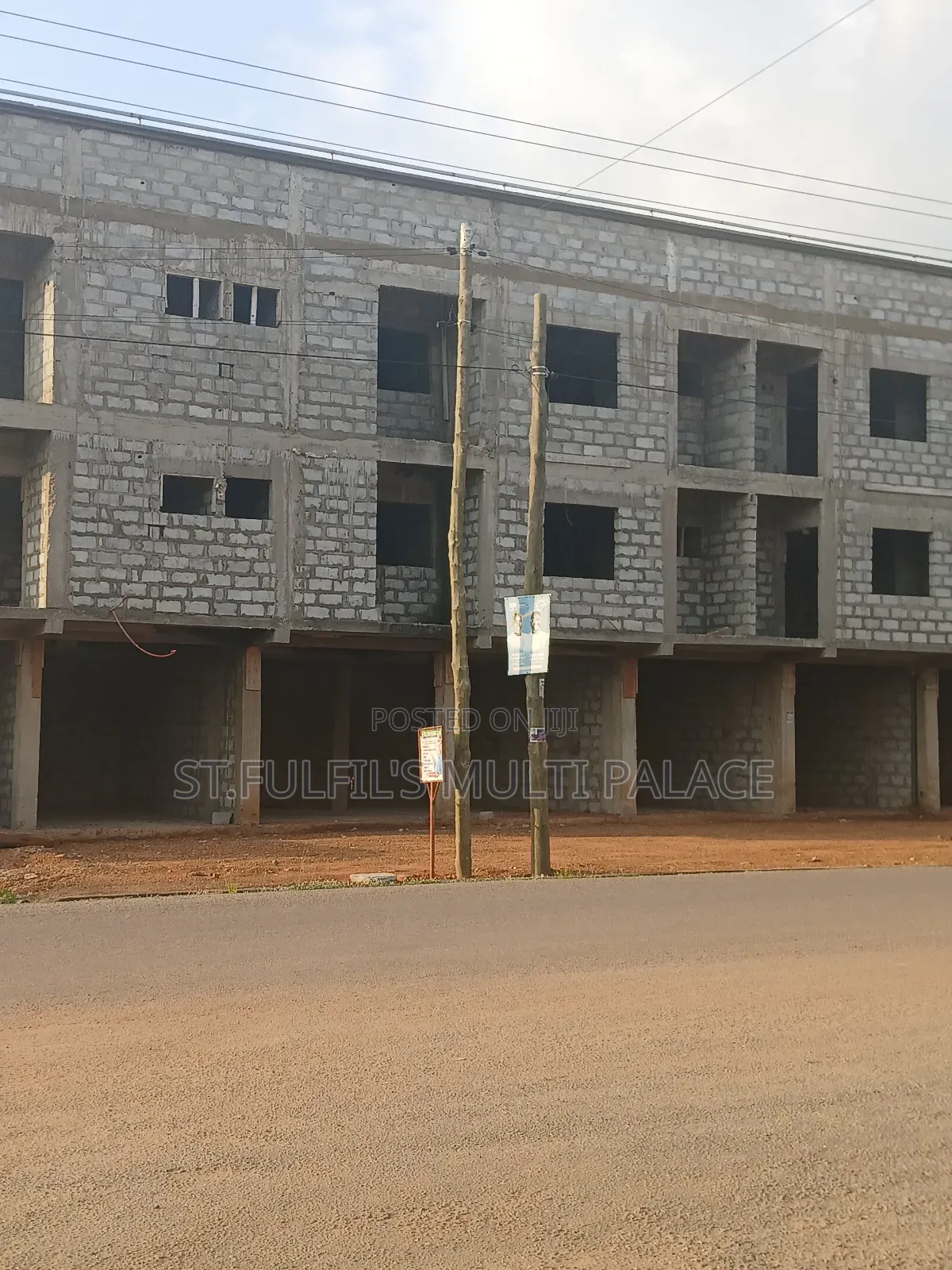 Uncompleted 14shops,15units Apartment and 2bedrms House All for Sale