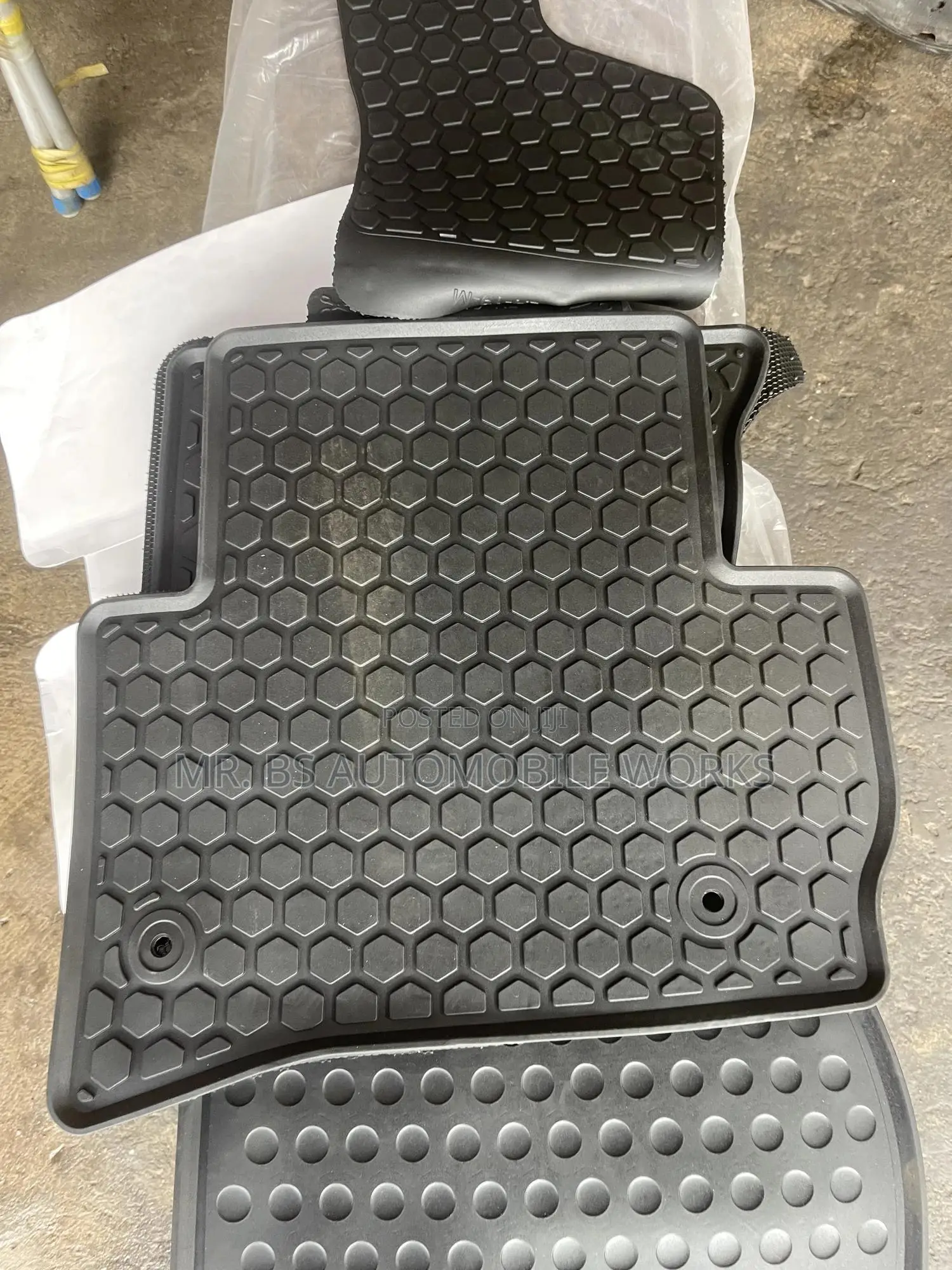 Range Rover Velar Floor Mats (Carpets) 2017+ Models