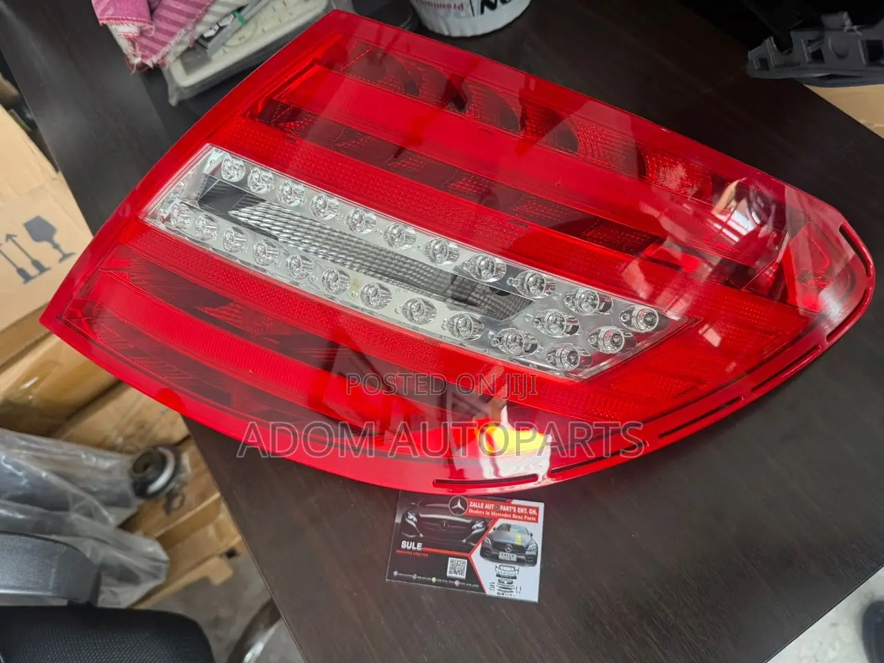 Mercedes Benz W204 C250 Taillight 2009 2010 2011 2012 2013