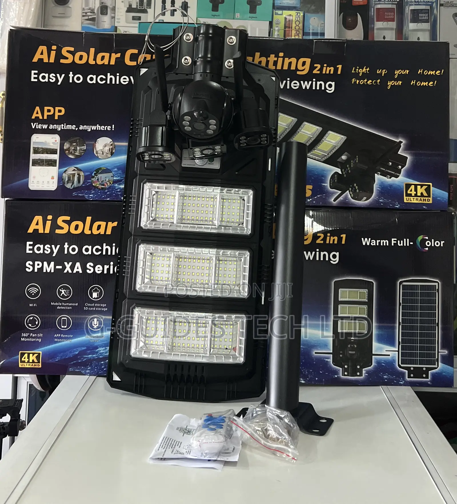 Ultra 4g Ai Solar PTZ Camera Triple-Lens With Streetlights