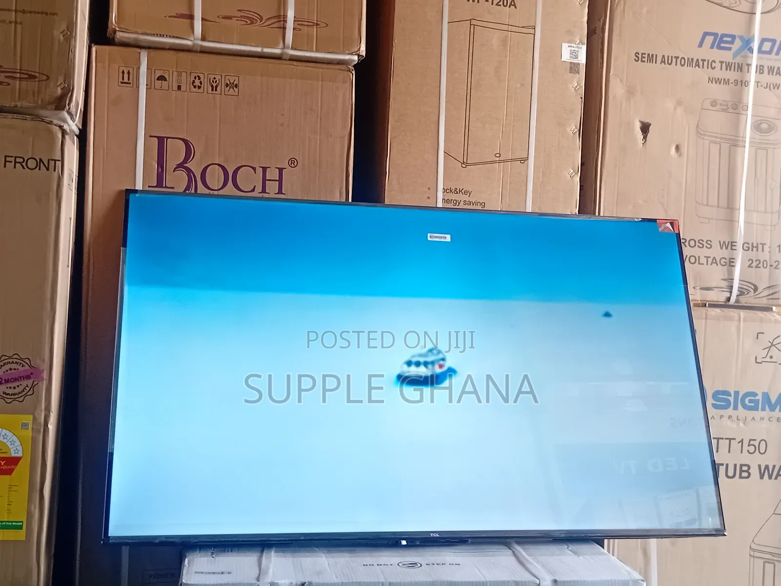Buy TCL 55 Inches Smart Tv With Free Wall Bracket