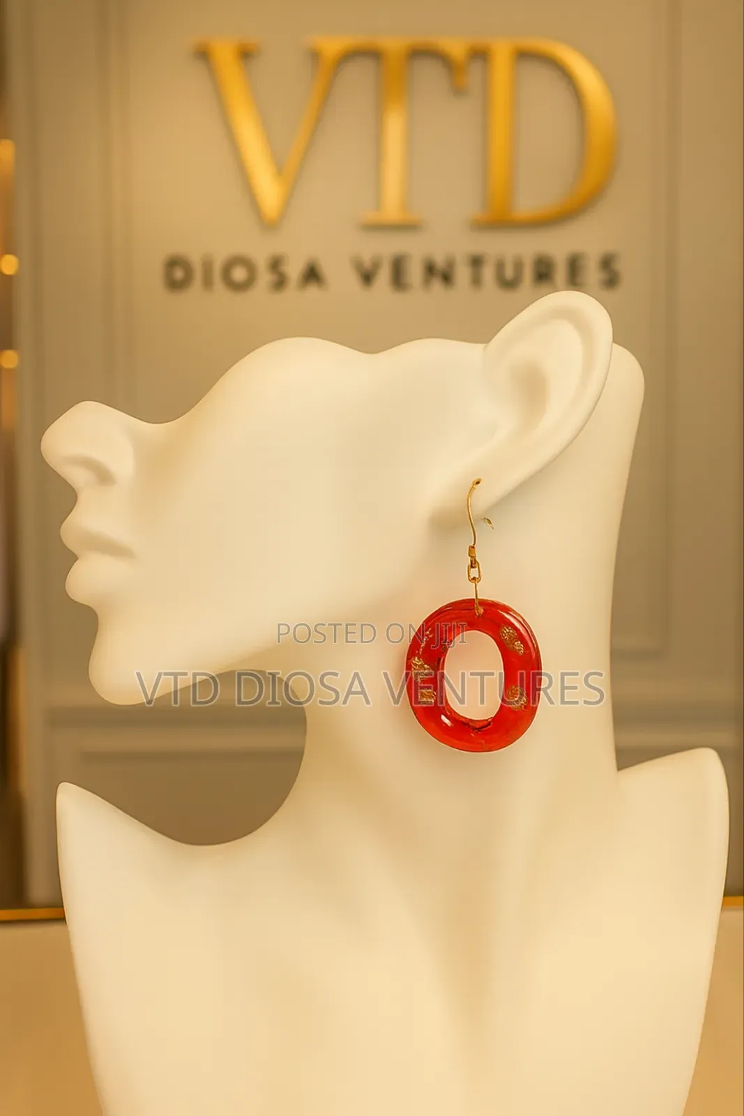 Voguish Luxe Earrings