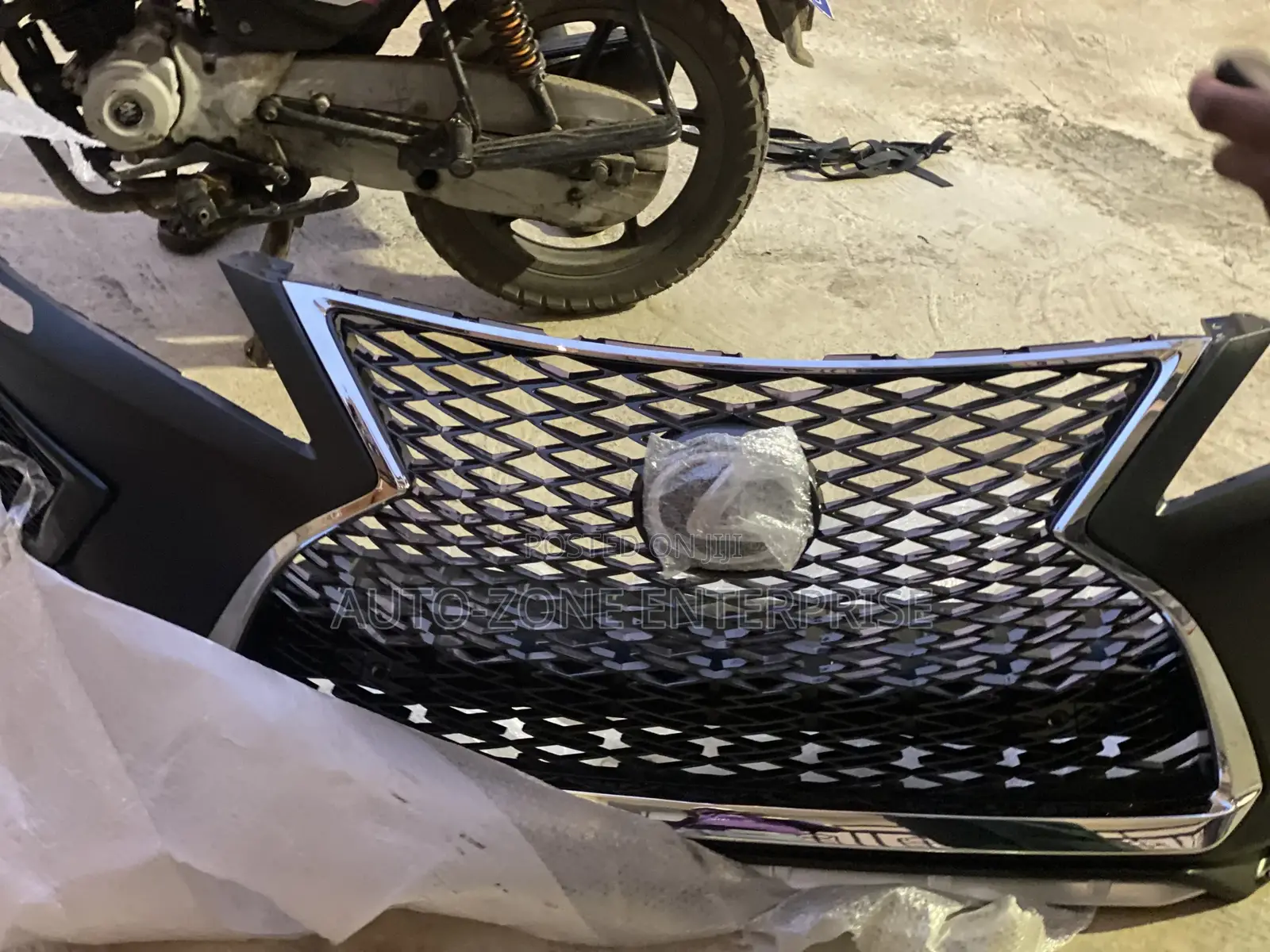 Lexus Rx 350 Front Bumper Complete