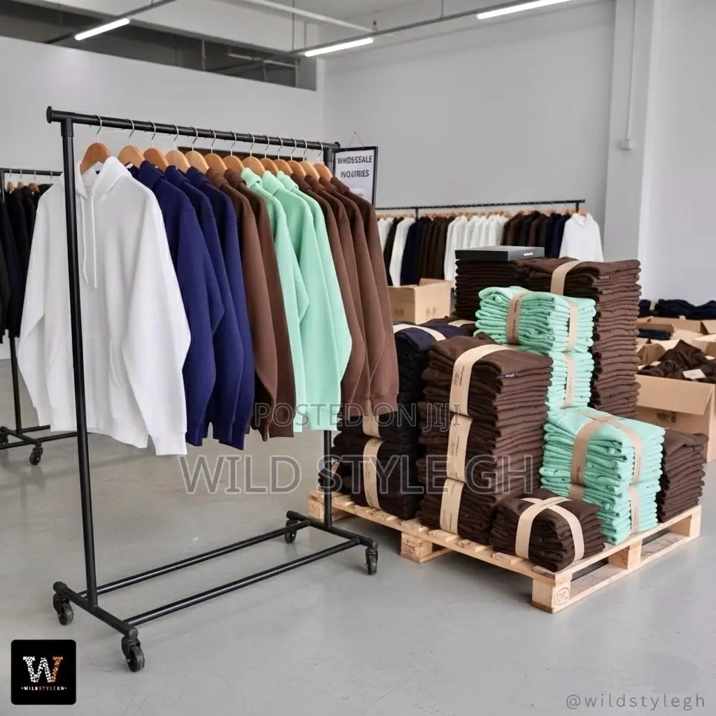 Heavy Quality Cotton Plain Hoodies Wholesale