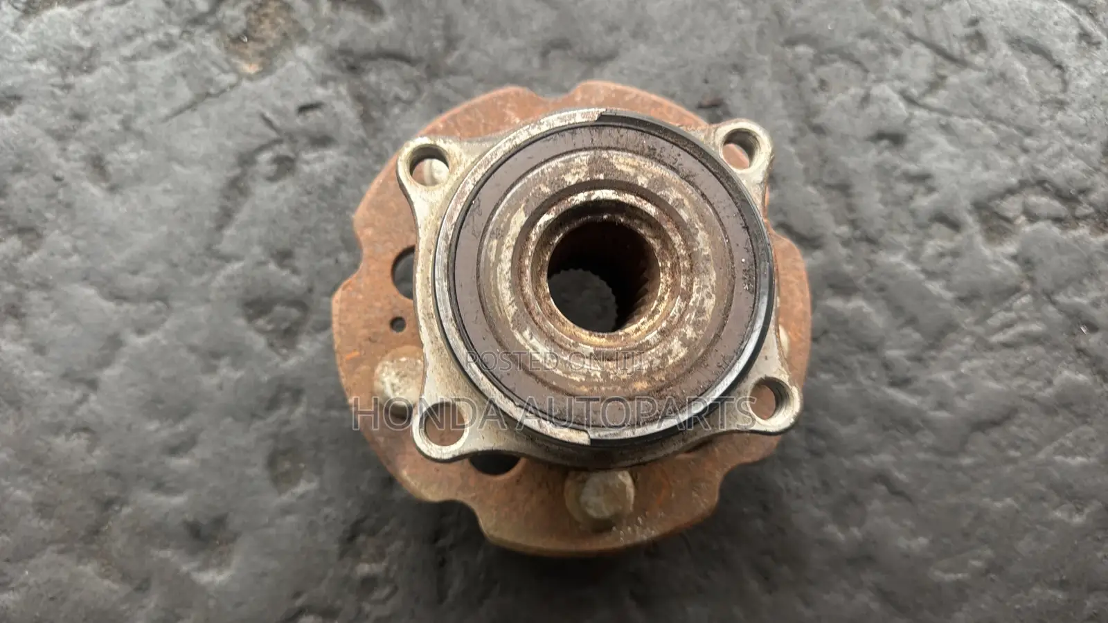 Honda Pilot 2012,2013,2014 Back Hub