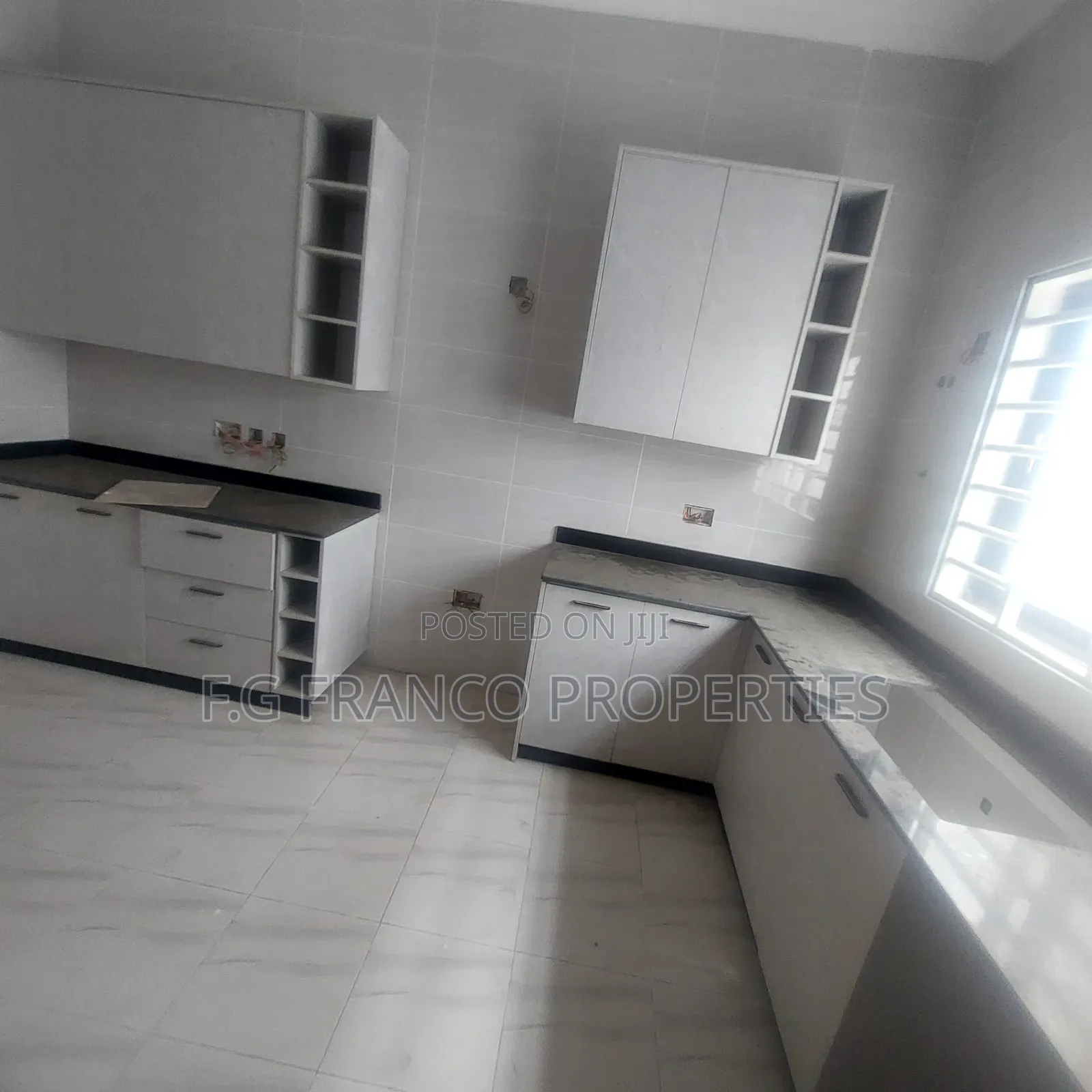 3bdrm House in Kg. Franco, Spintex for sale
