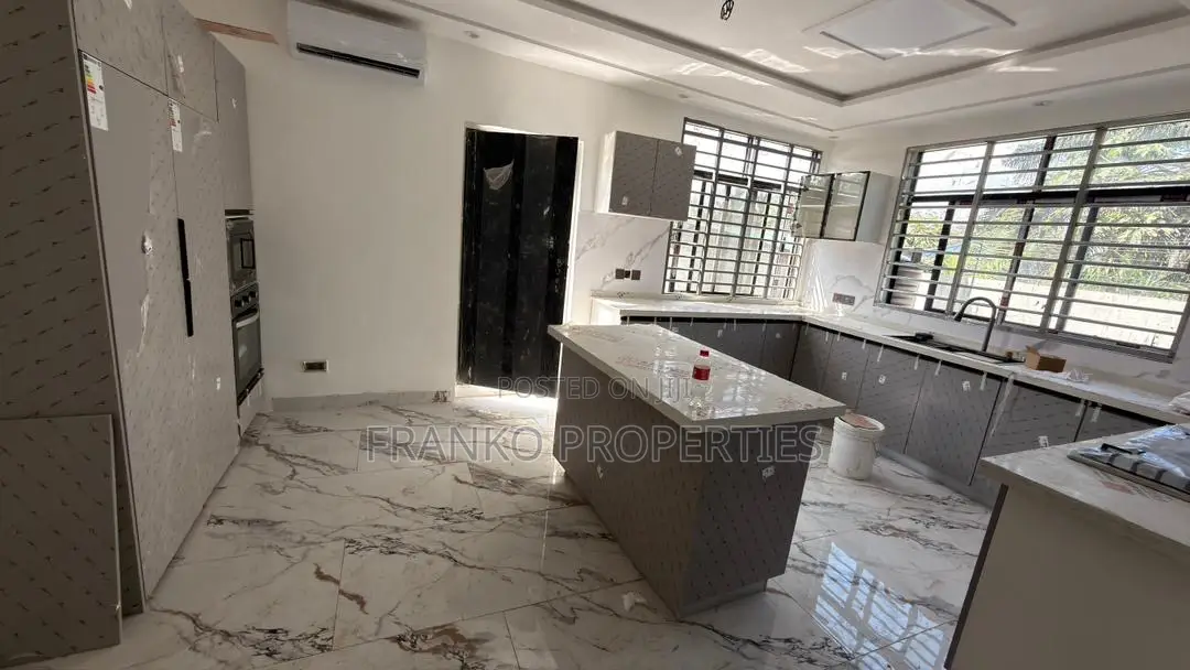 4bdrm House in Franko Properties, Old Town for sale
