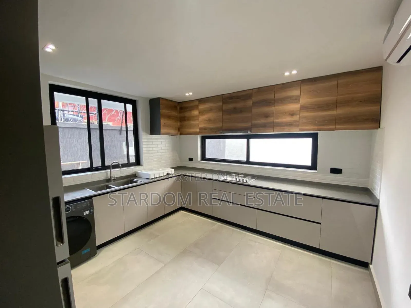 3bdrm Townhouse / Terrace in Tseaddo for rent