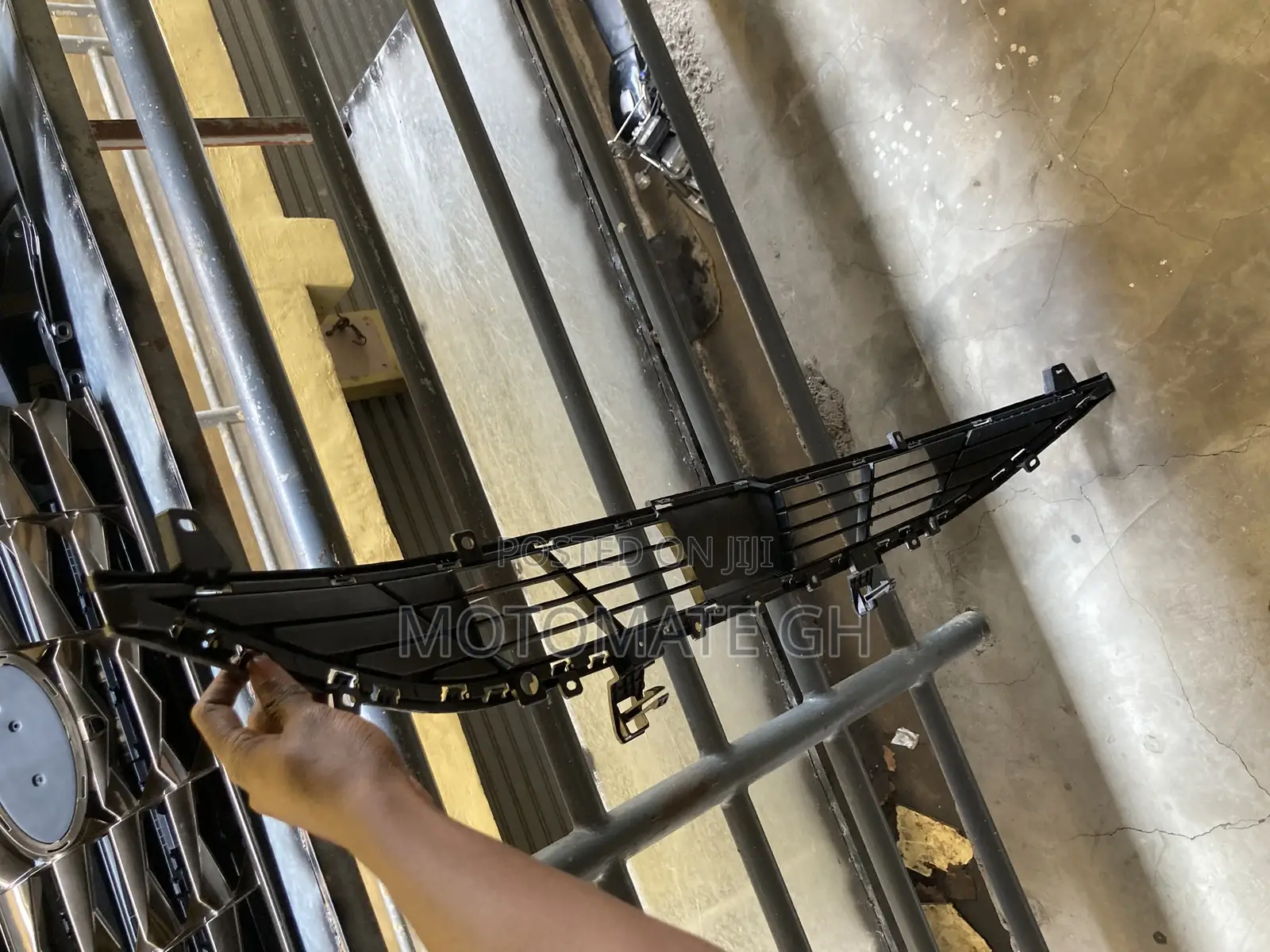 Tucson 2022-25 Bumper Down Grill