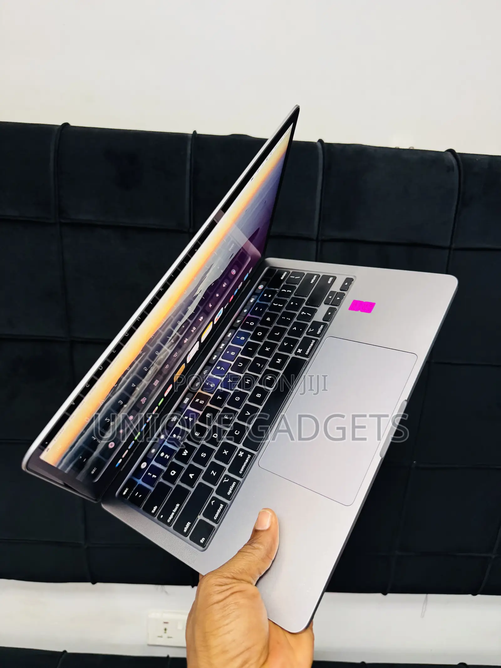 Laptop Apple MacBook Pro 2020 16GB Intel Core I7 SSD 512GB
