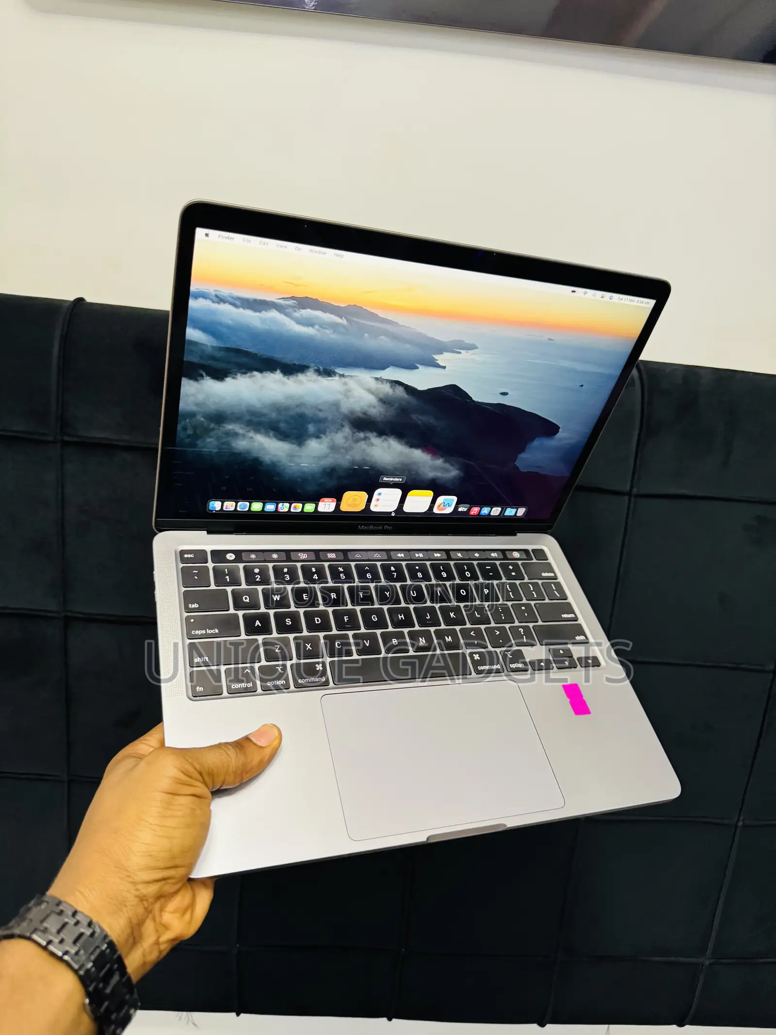 Laptop Apple MacBook Pro 2020 16GB Intel Core I7 SSD 512GB
