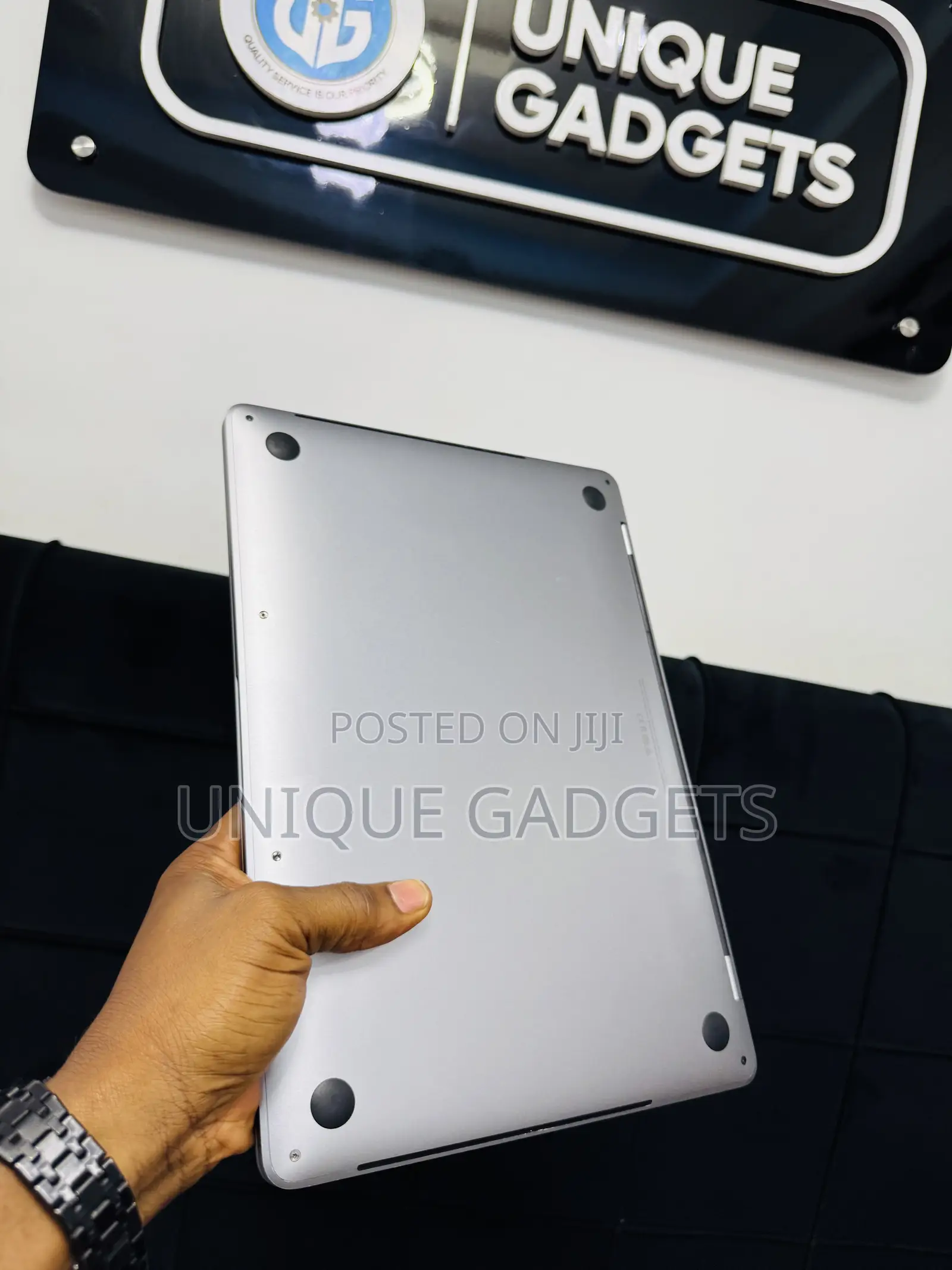 Laptop Apple MacBook Pro 2020 16GB Intel Core I7 SSD 512GB