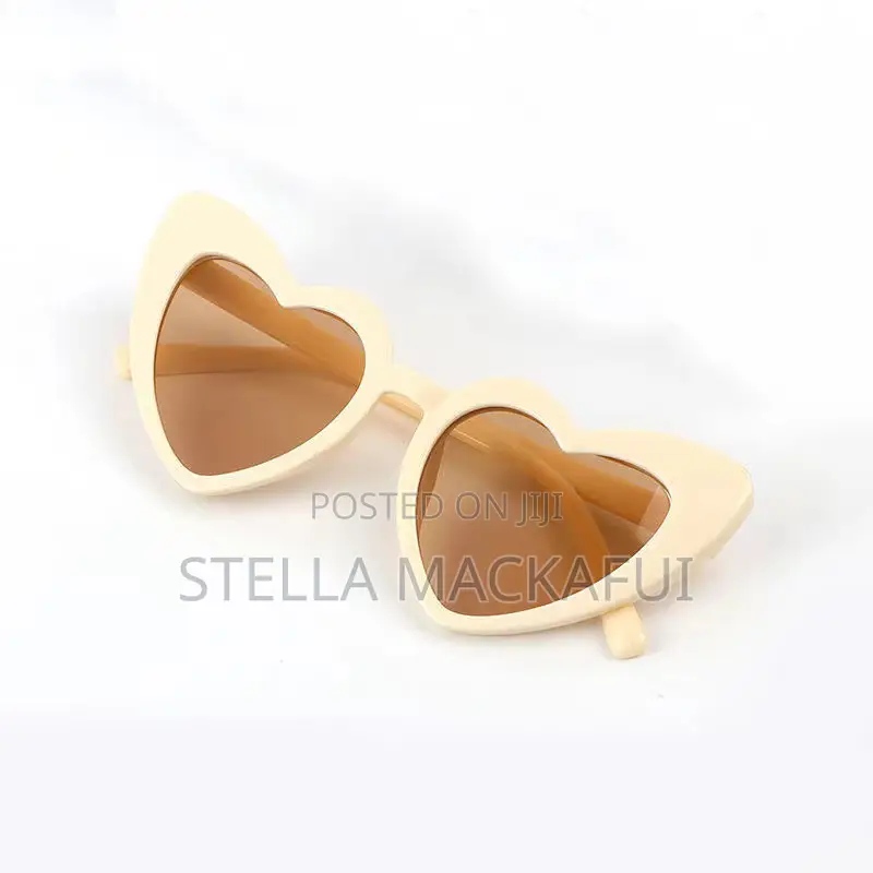 Girls Love Shaped ..