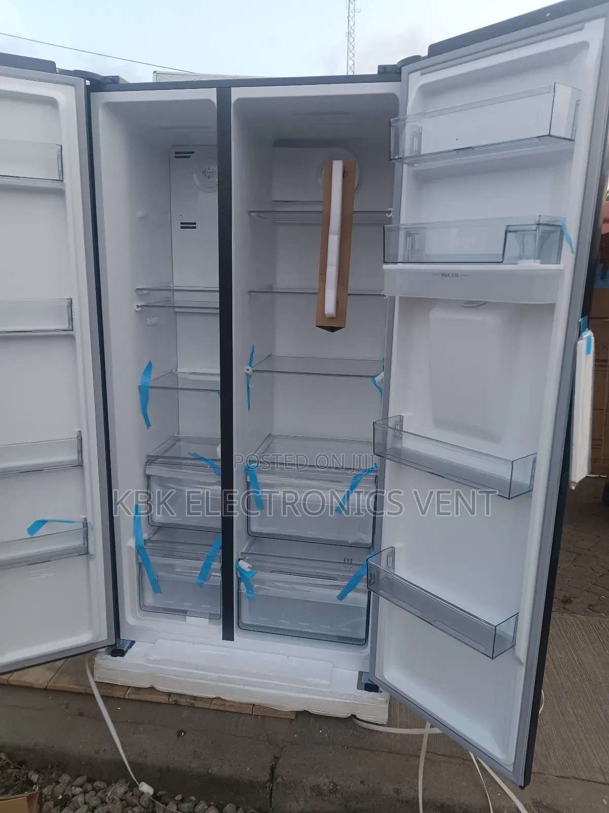 Innova 550ltr Side/Side Refrigerator Water Dispenser .