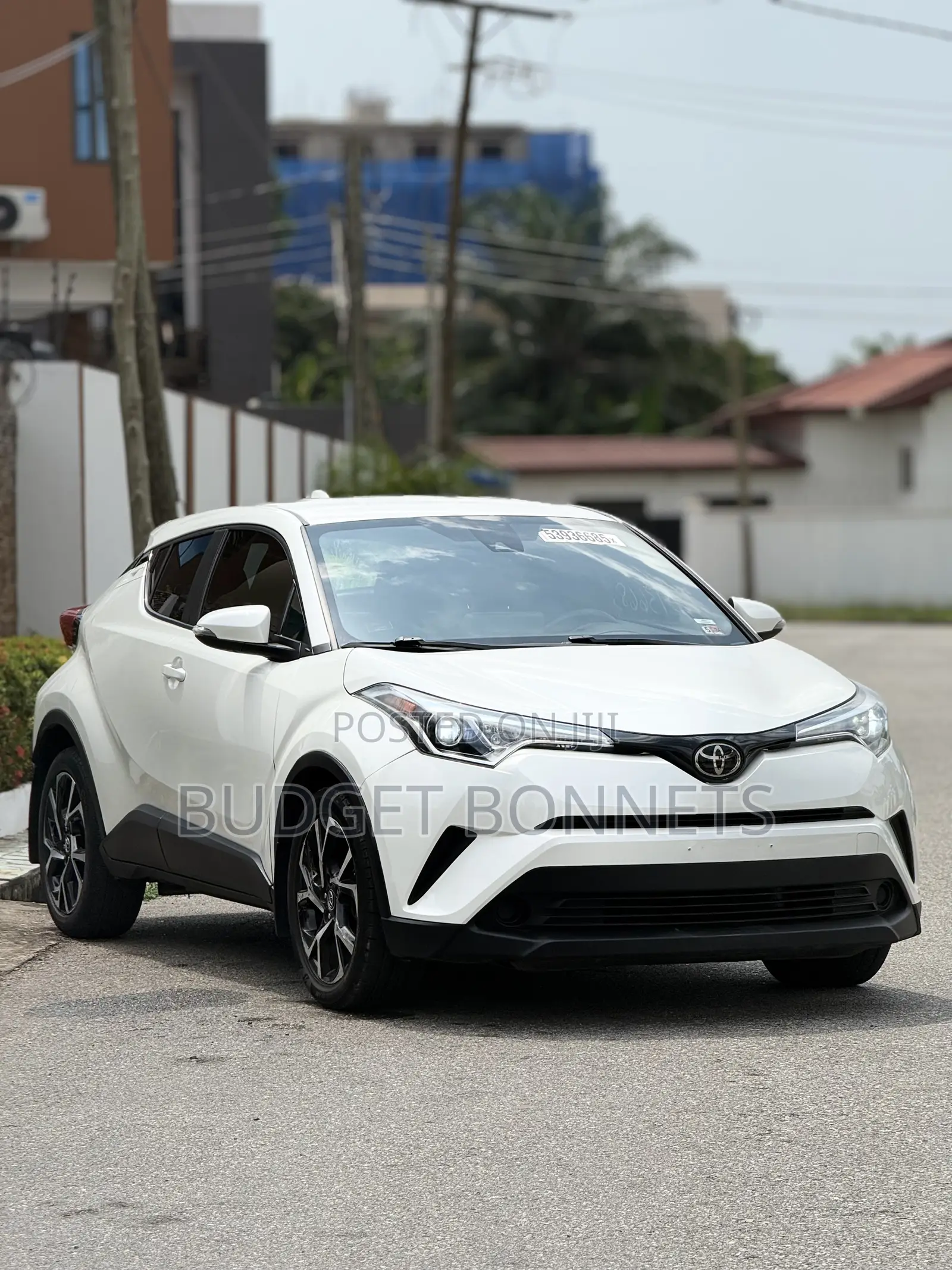 Toyota C-HR XLE FWD 2019 White
