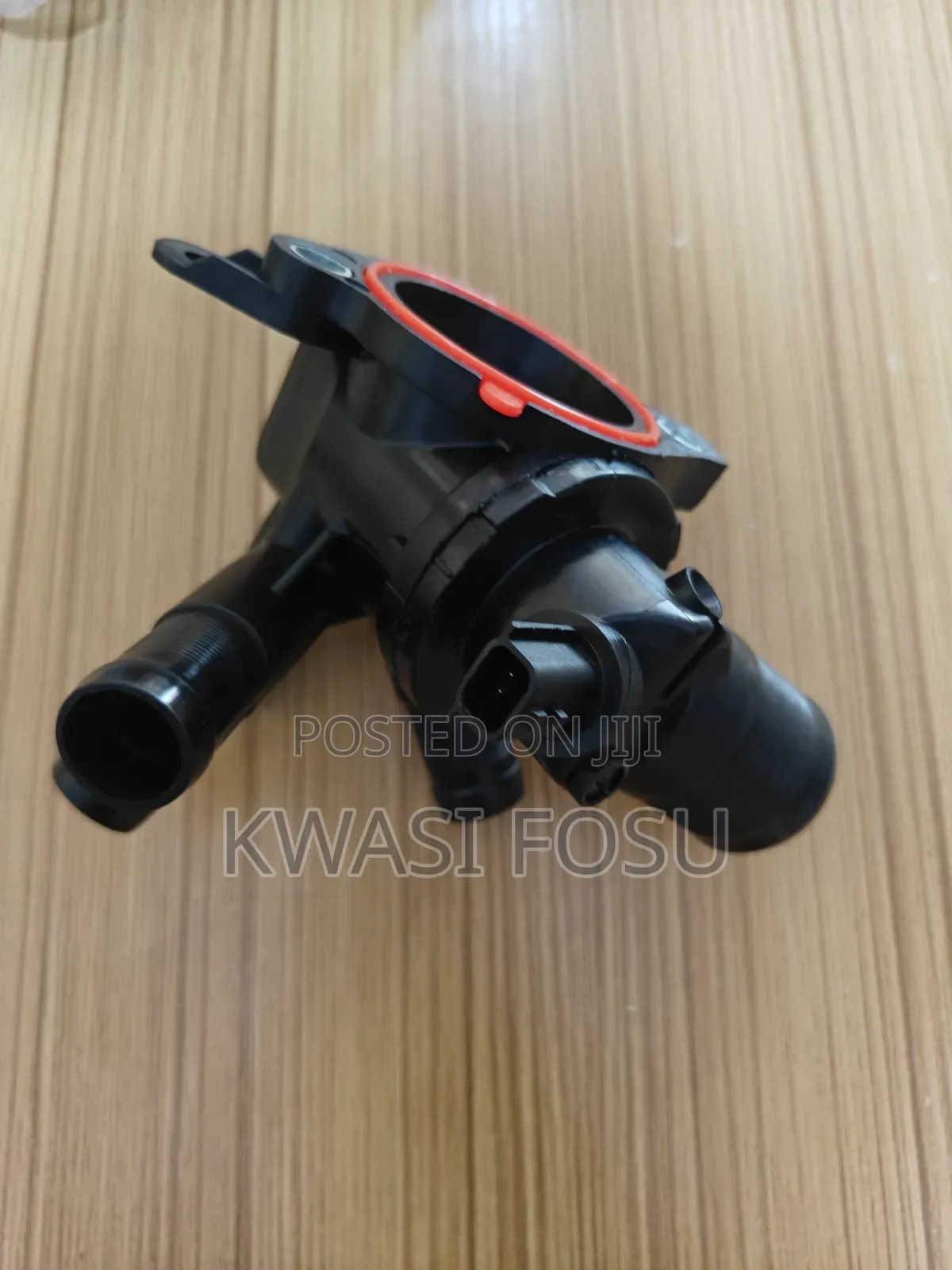 Nissan Engine Thermostate Housing