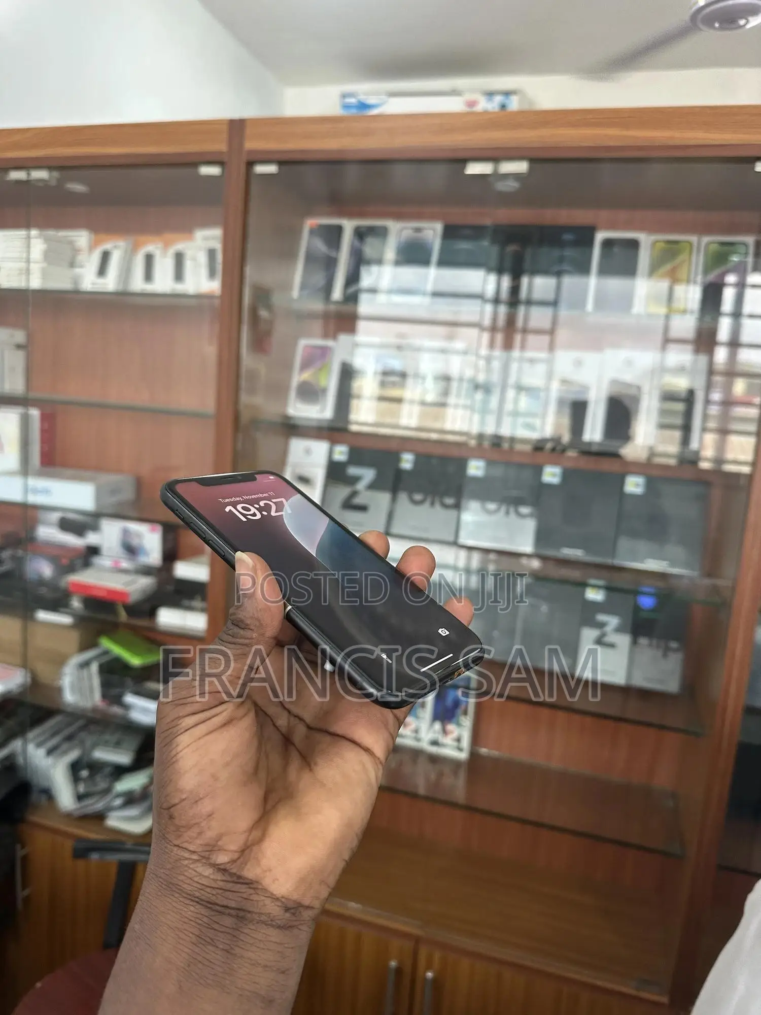 Apple iPhone XR 64 GB Black
