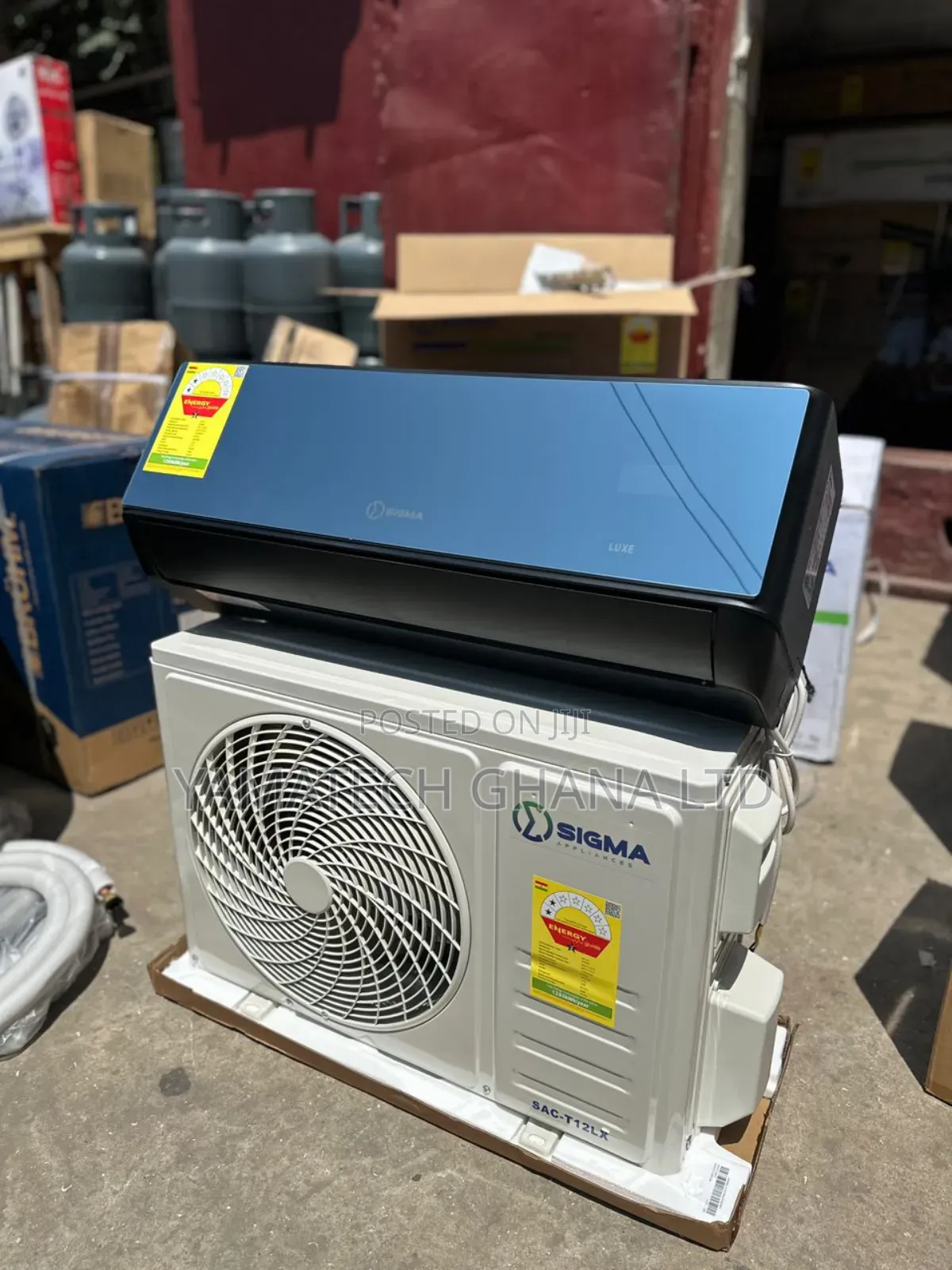 Powerful Sigma 2.0hp Black Mirror Air Conditioner