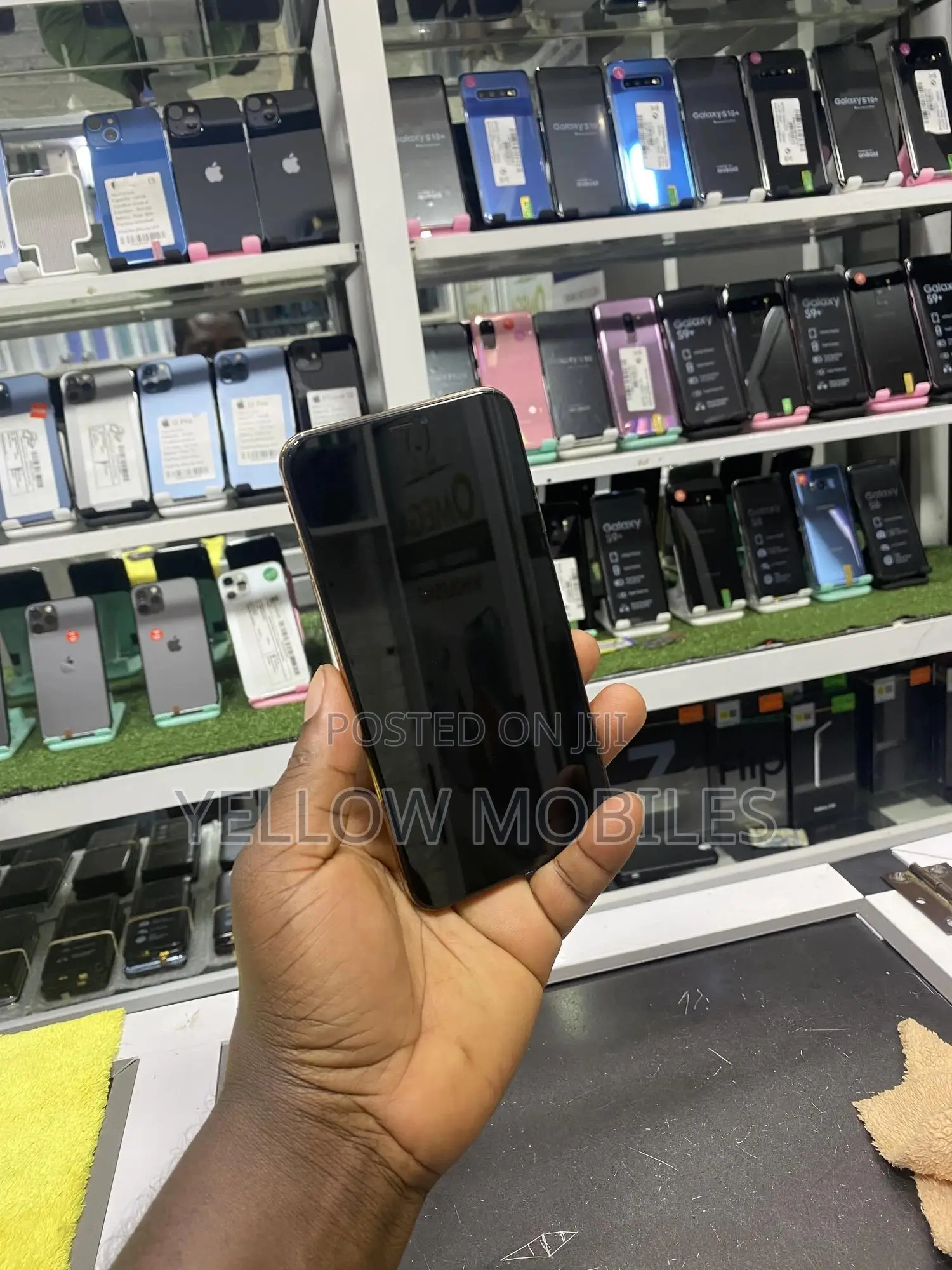 Apple iPhone XS Max 64 GB Gold