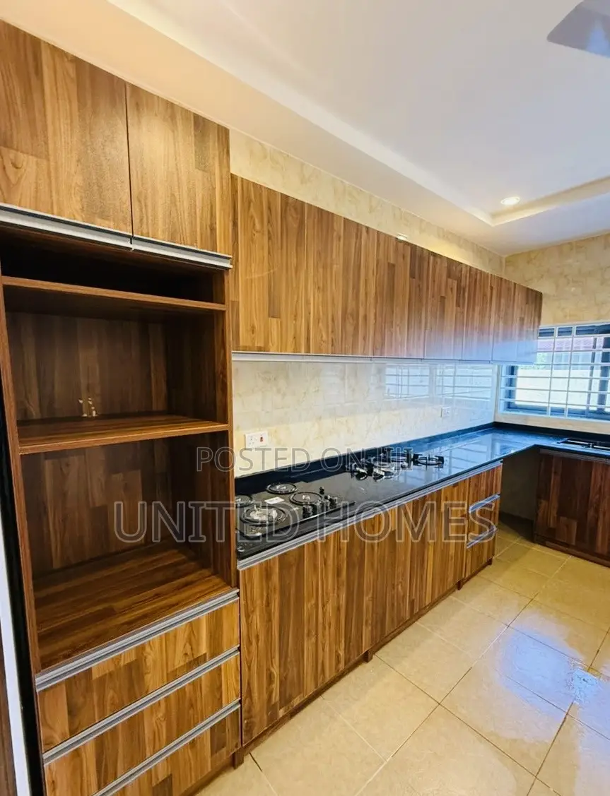 3bdrm House in Ablekuma for sale