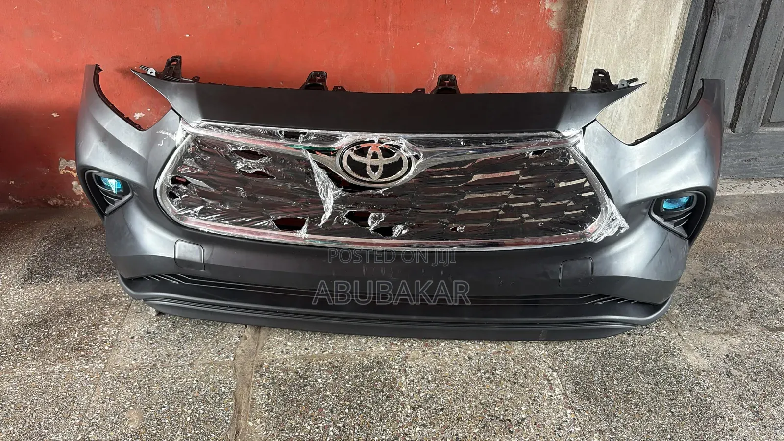 Toyota Highlander 2020 Front Bumper Complete