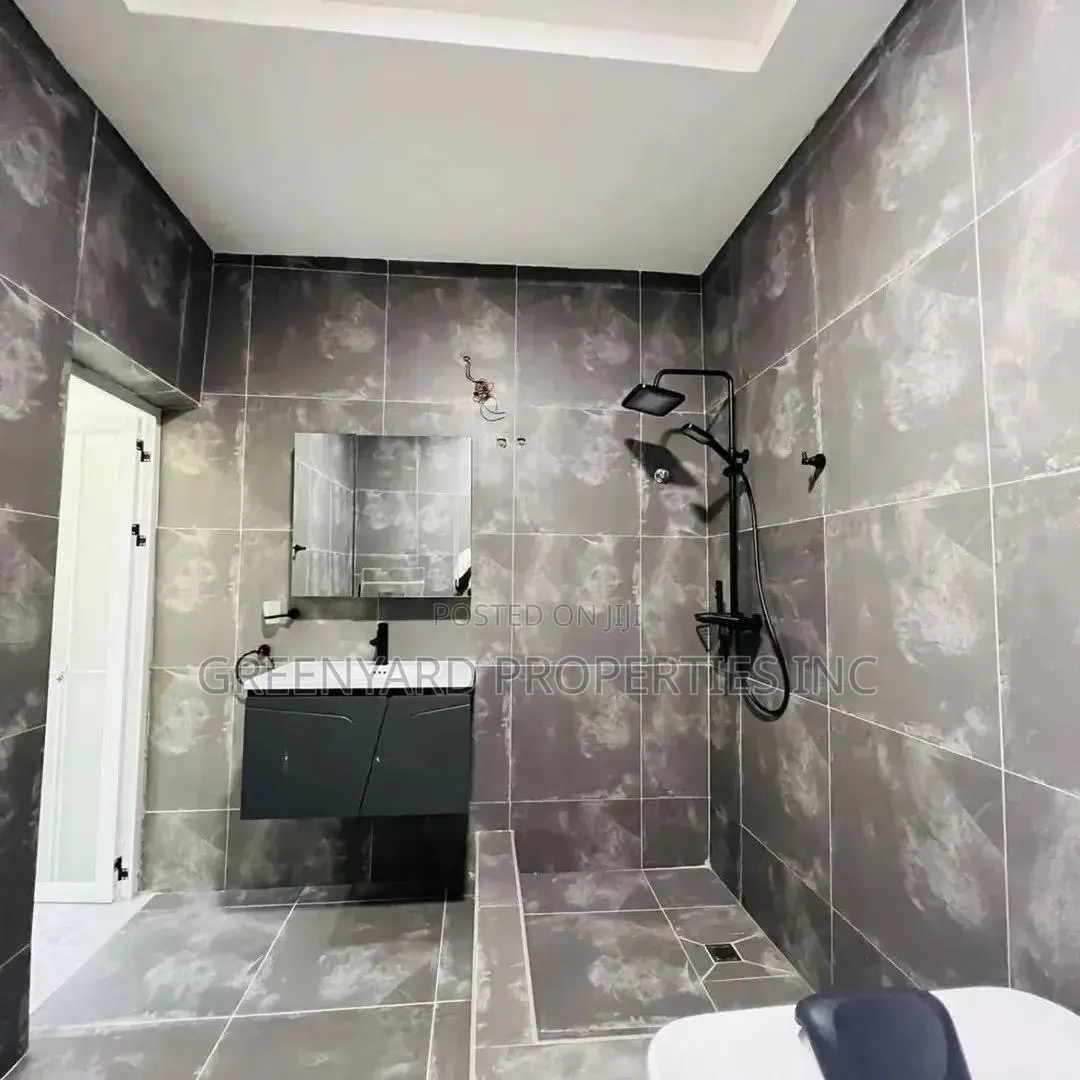 4bdrm House in Abokobi for sale