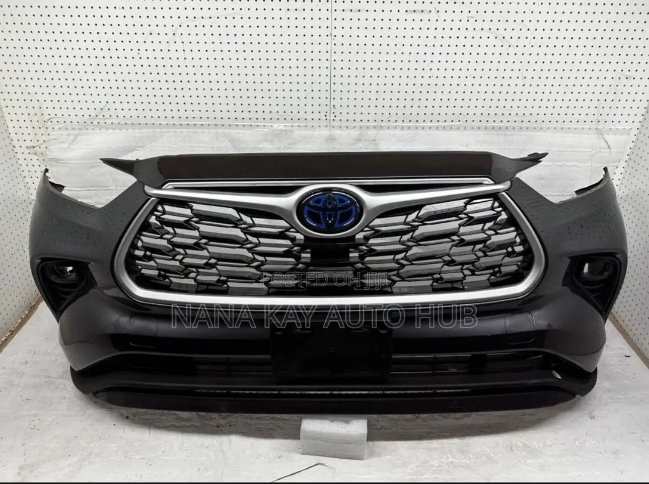 Toyota Highlander 2022 Front Bumper Complete