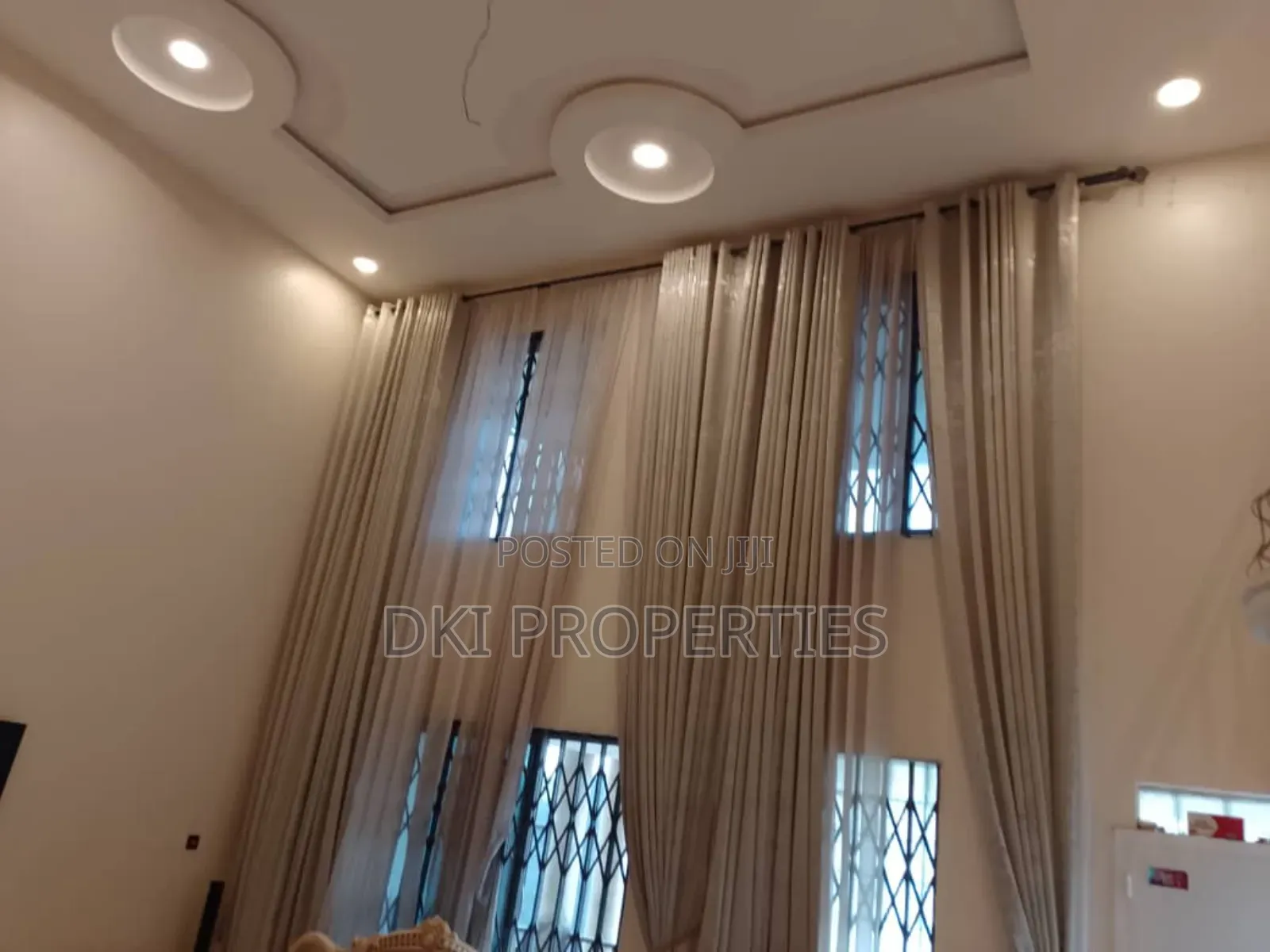 9bdrm Mansion in Dki Properties, Valley View Area for sale