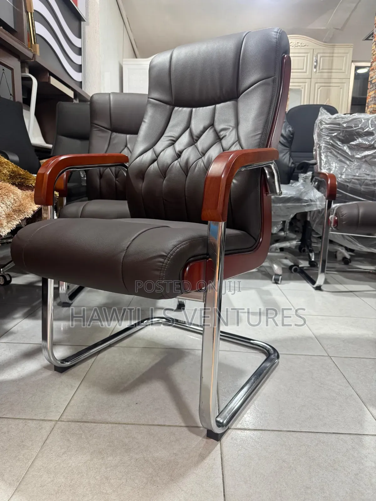 Gust Chair