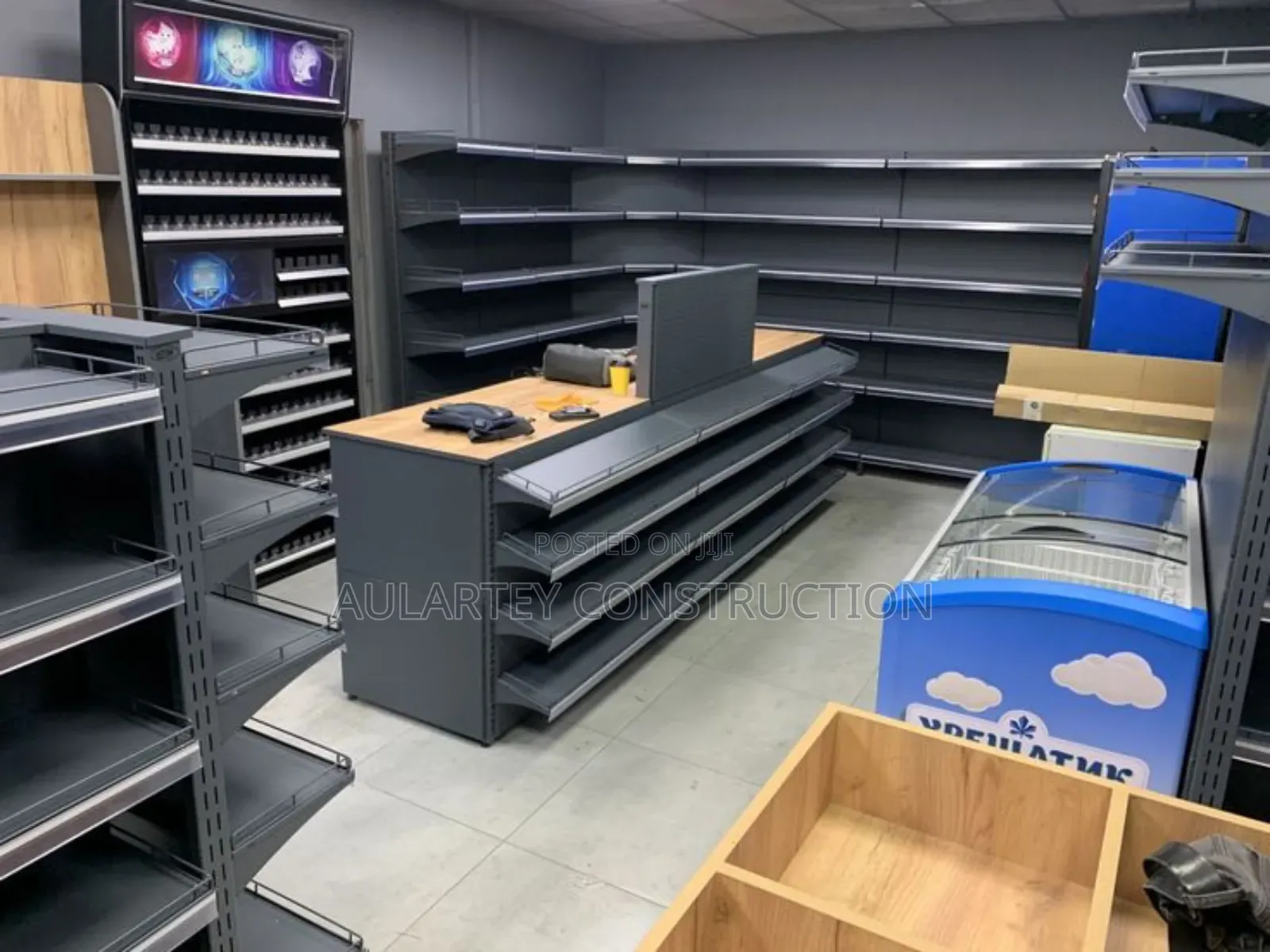 Supermarket Shelve