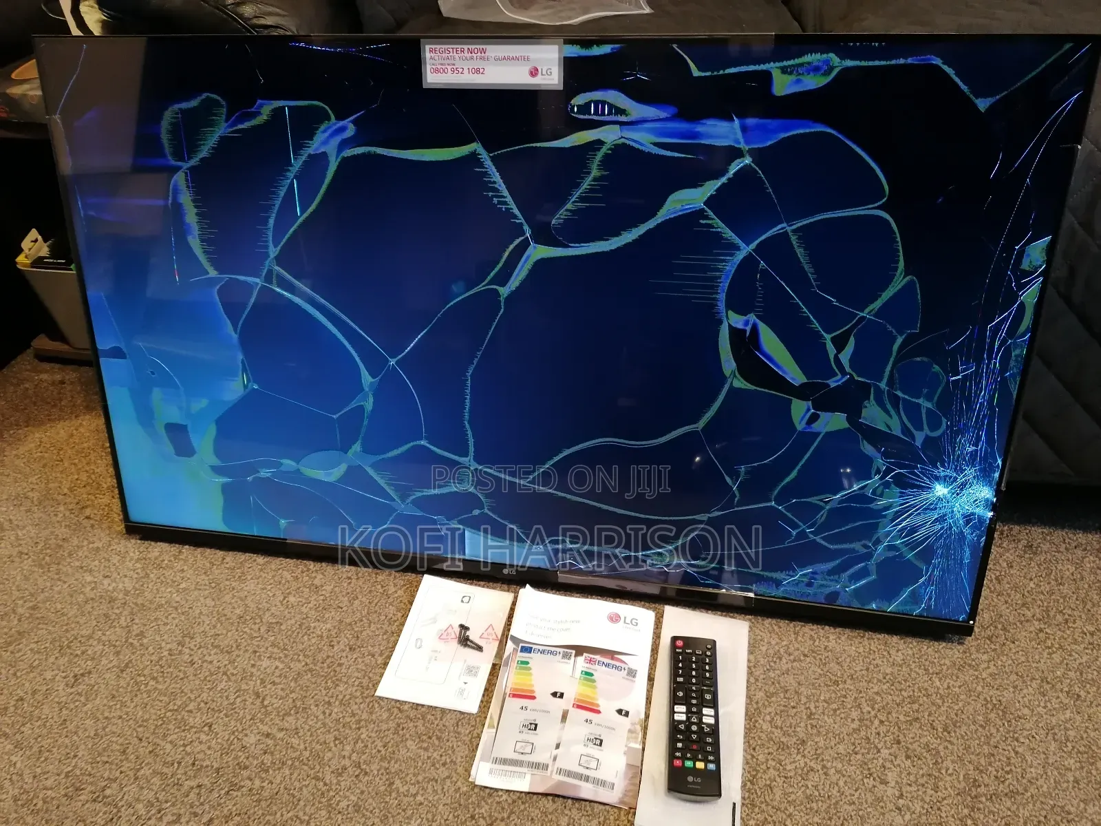 LG 43 Inch 43lq60 Smart FHD TV (Cracked Screen)