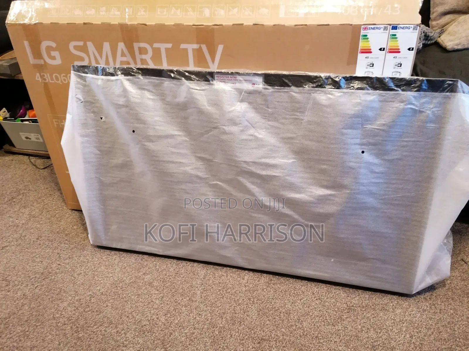 LG 43 Inch 43lq60 Smart FHD TV (Cracked Screen)
