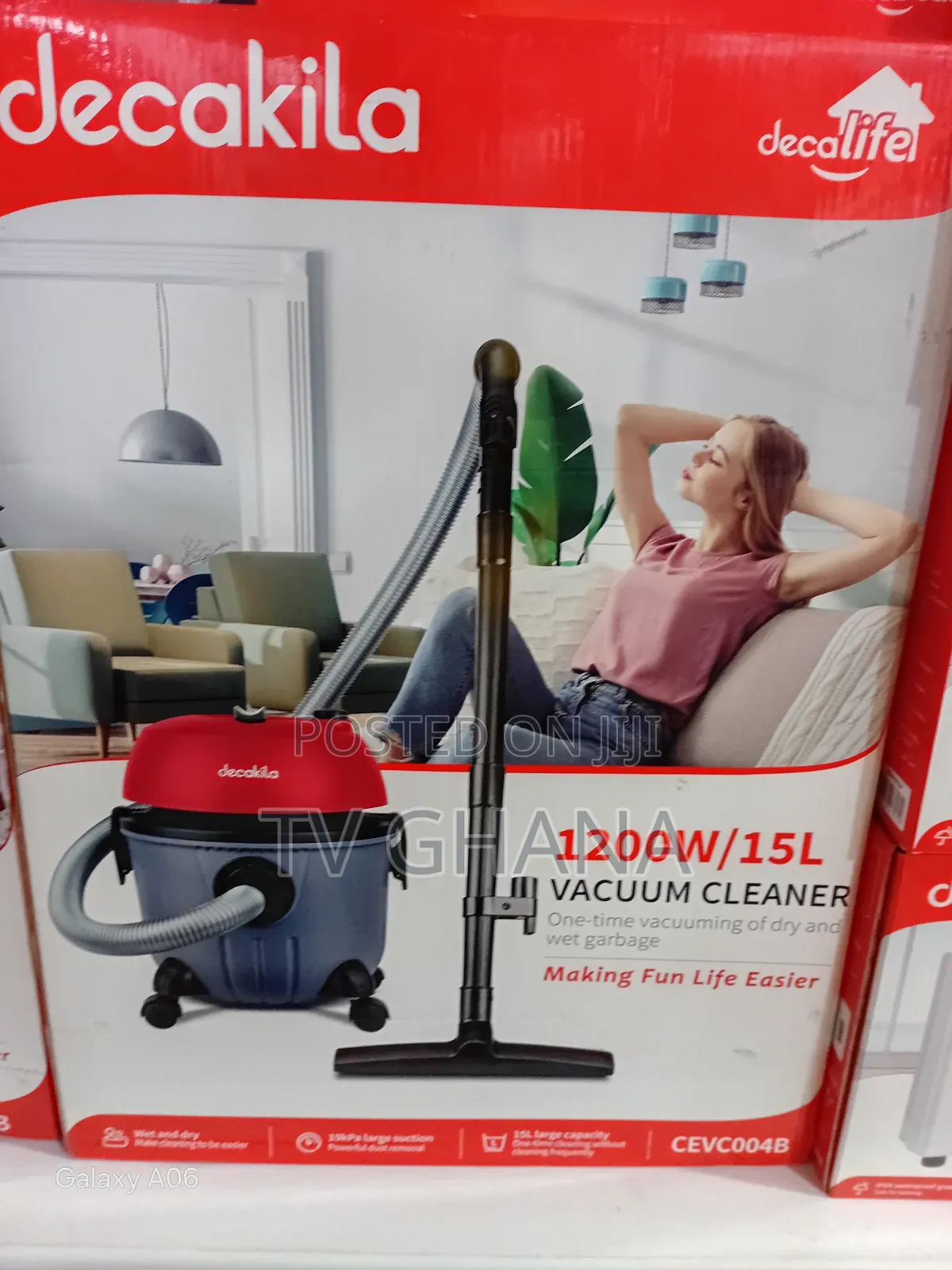 **Super Suction Vacuum Cleaner – Ideal for Home Office**