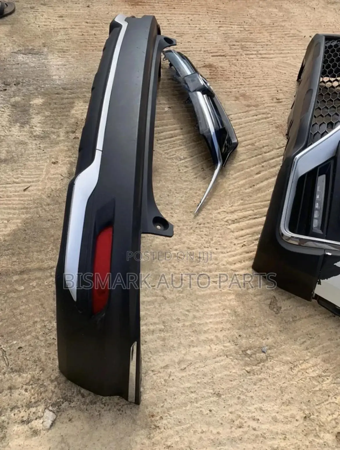 Honda CRV/Cr-v 2017-2018-2019-2020-2021-2022 Back Bumper Complete