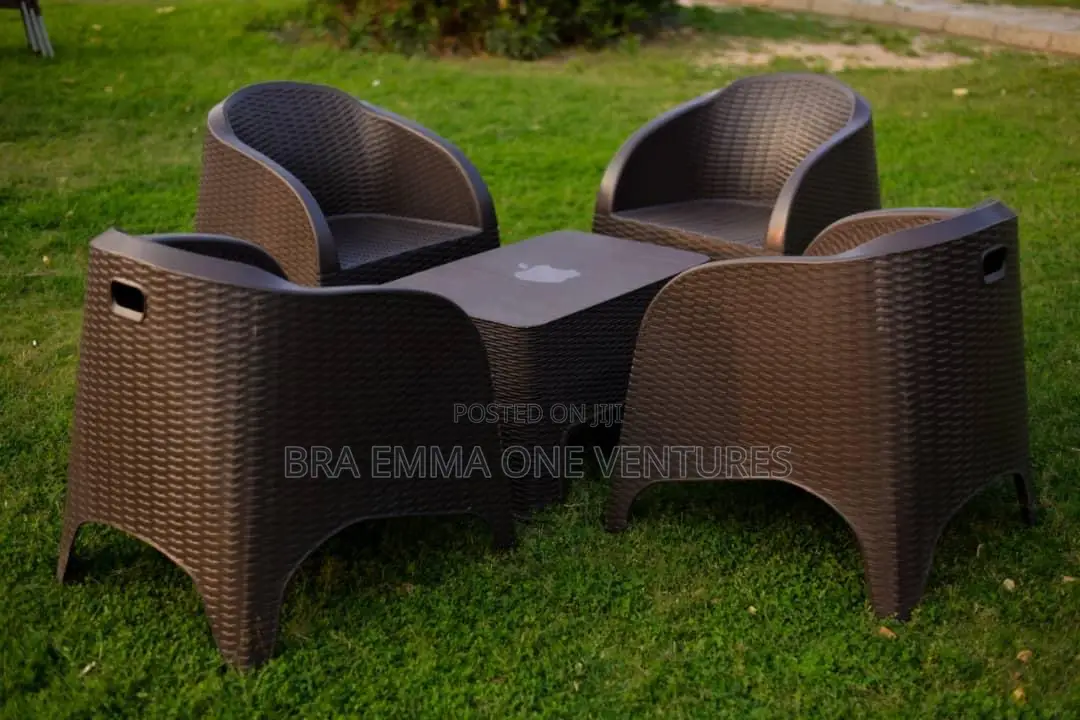 4set Of Garden Chairs