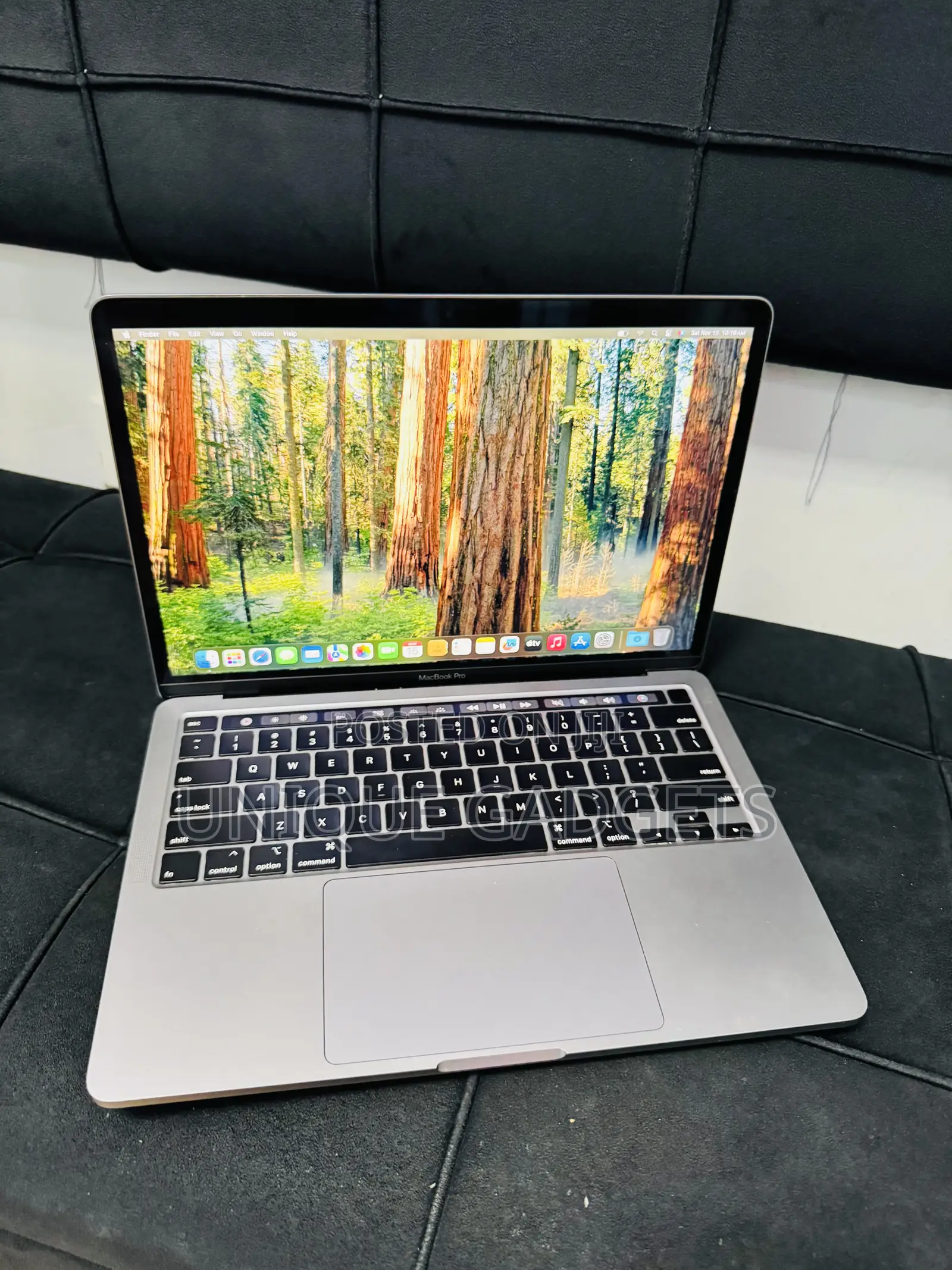 Laptop Apple MacBook Pro 2020 16GB Intel Core I5 SSD 512GB