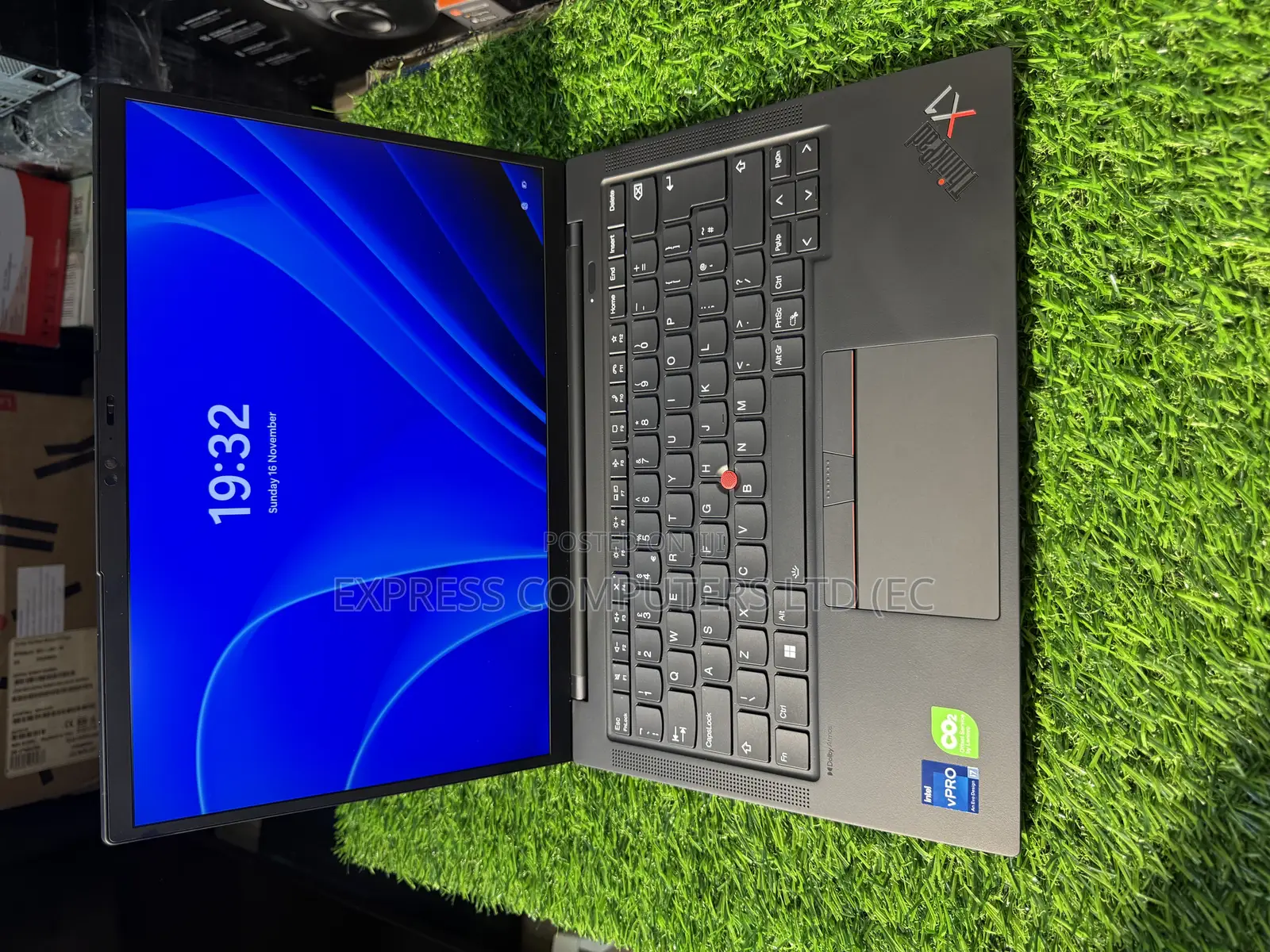 Laptop Lenovo ThinkPad X1 Carbon Gen11 16GB Intel Core I7 SSD 1T