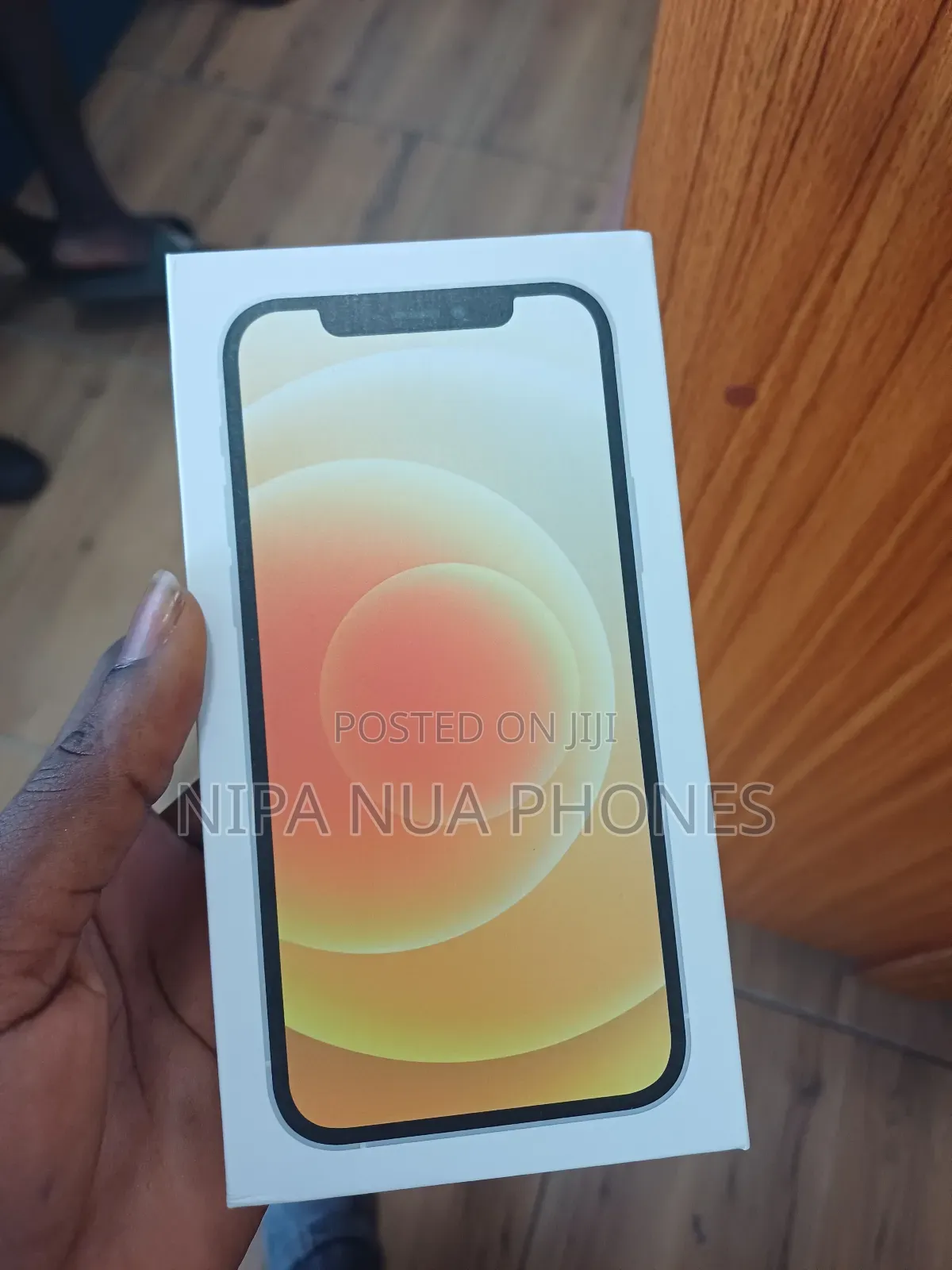 New Apple iPhone 12 64 GB Silver