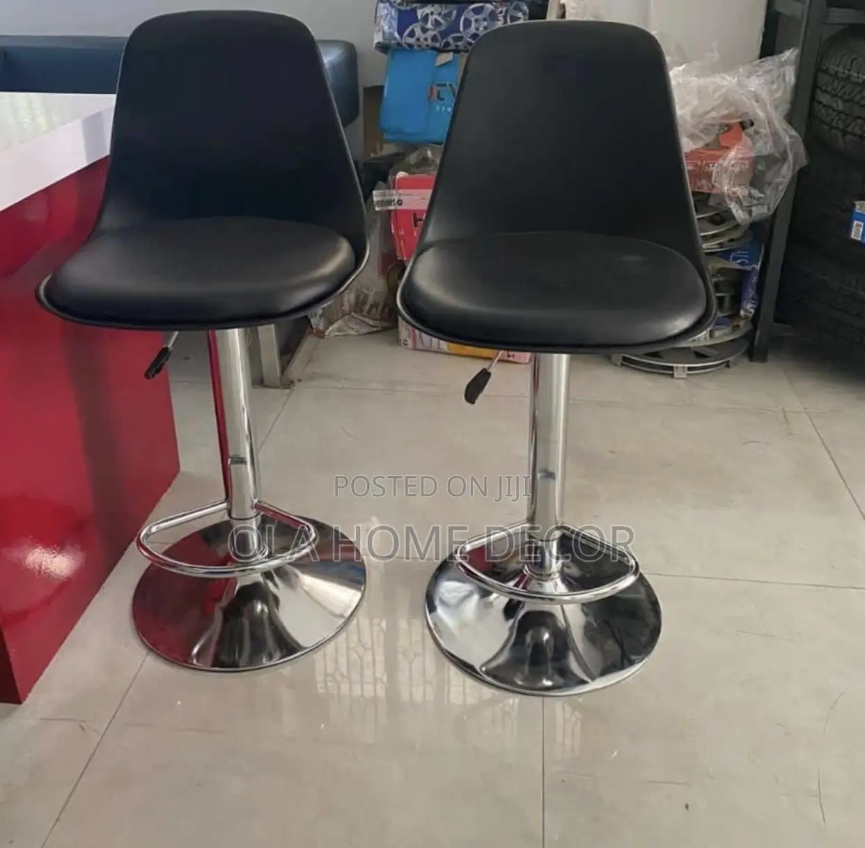 Bar Chair / Stool
