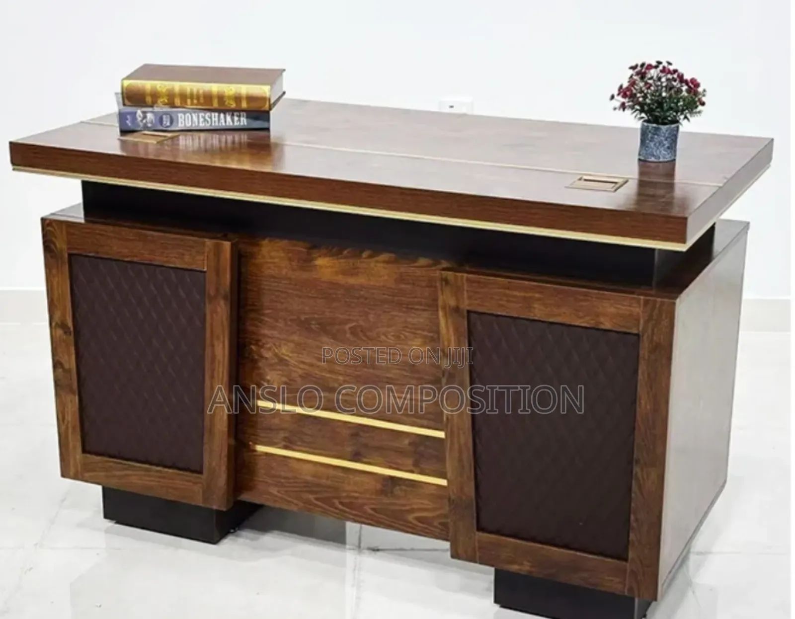 Modern Elegant Office Table