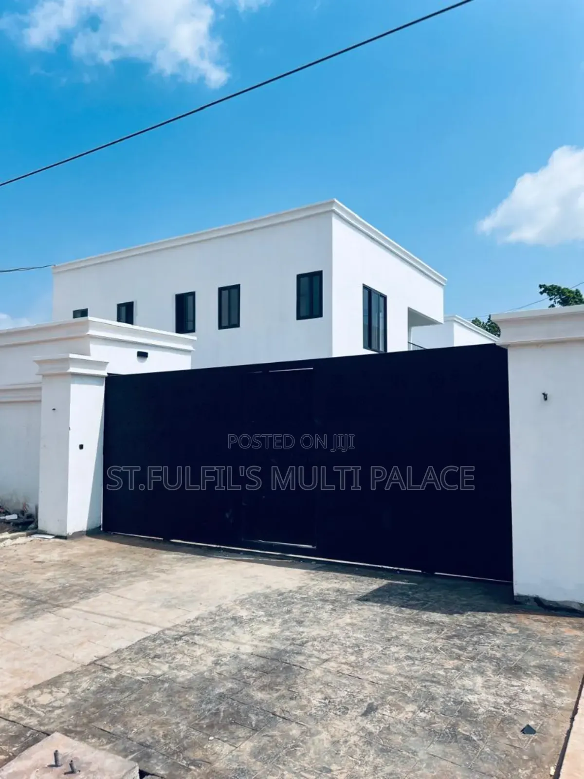 3bdrm Townhouse/Terrace in East Legon Trassco for sale