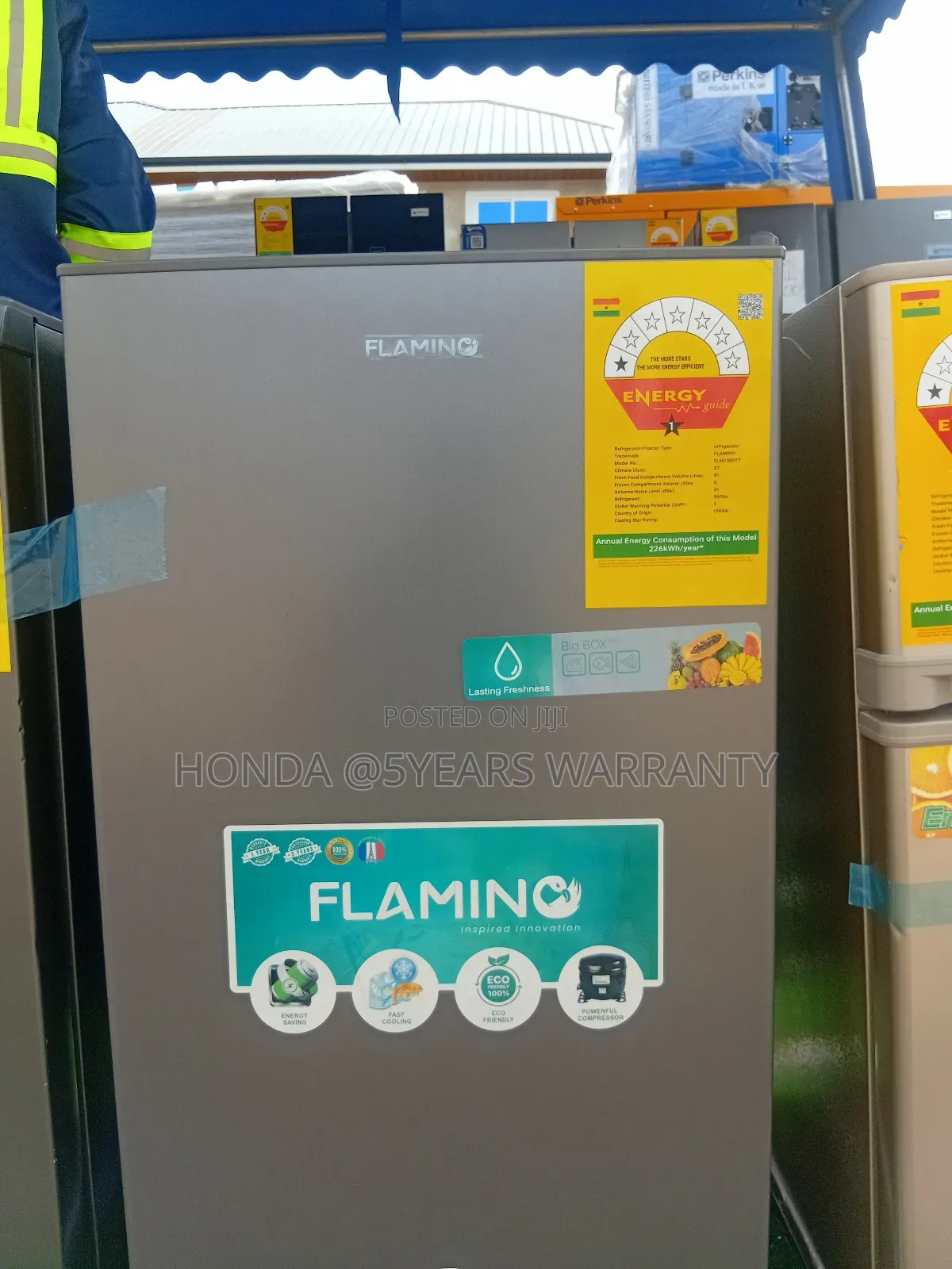 **Flamino 91l Compact Refrigerator**