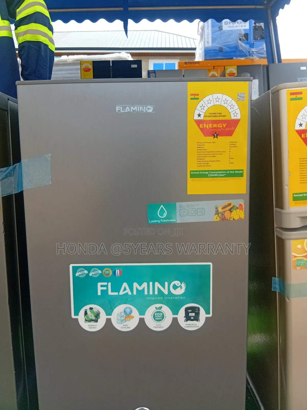 **Flamino 91l Compact Refrigerator**