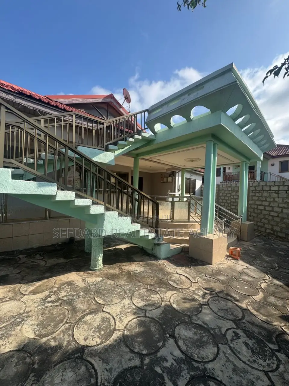 6bdrm House in Kasoa for sale