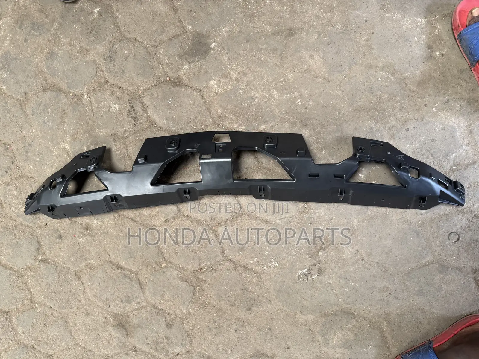 Honda Accord 2018,2019,2020 Bumper Grille Bracket.