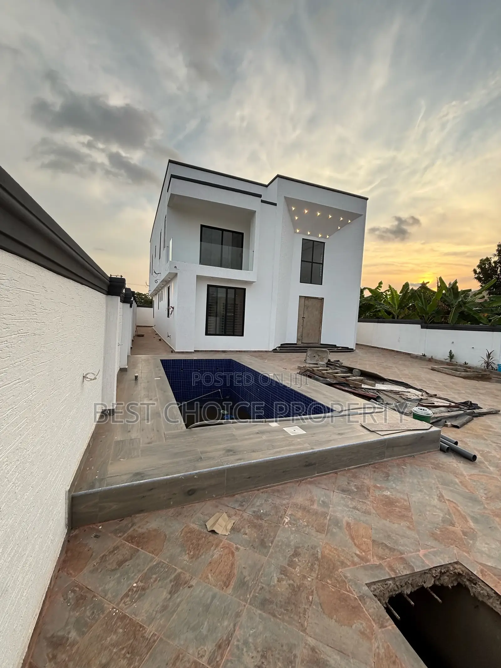 Executive 5 Bedroom Duplex House For Sale